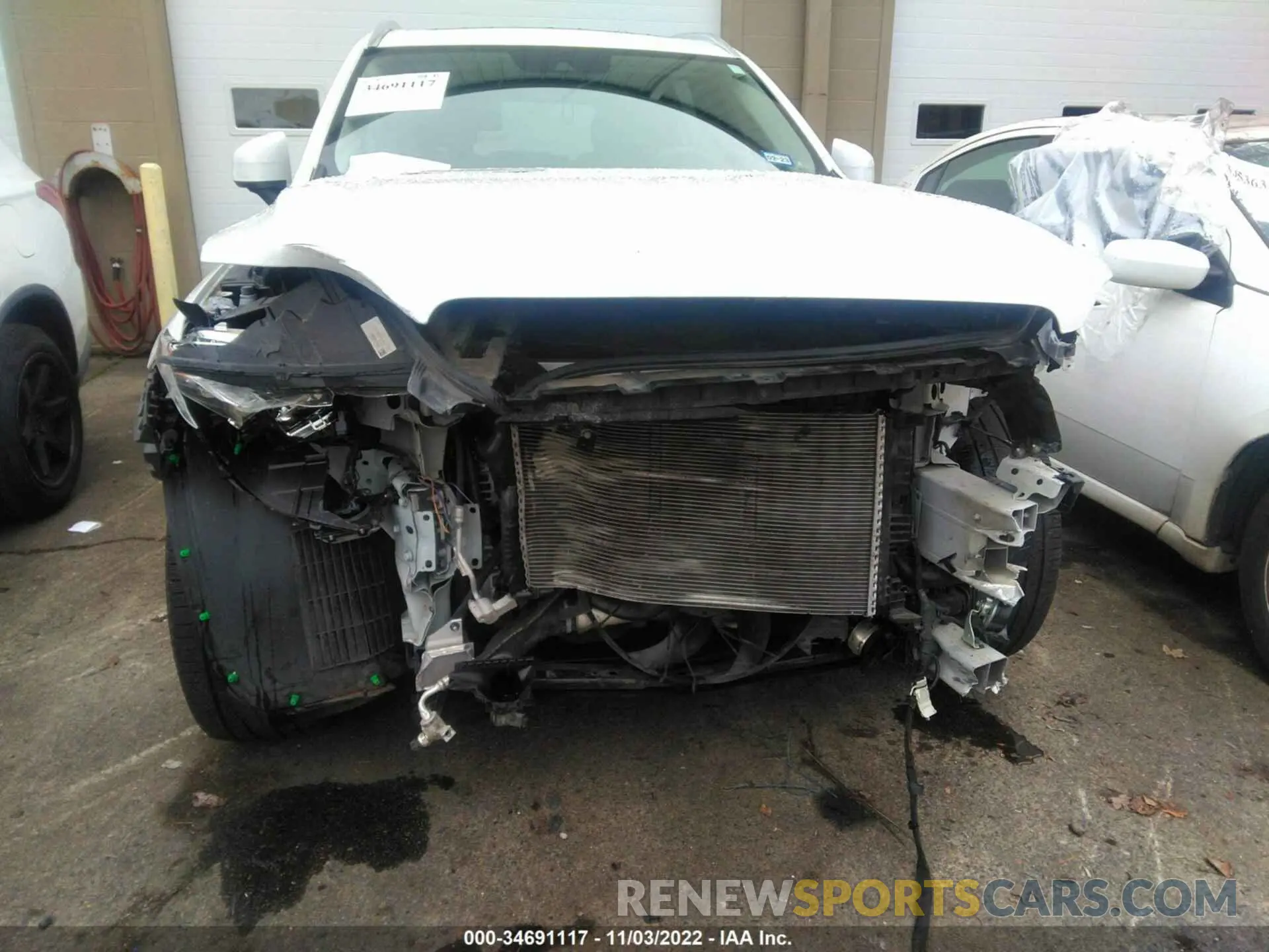 6 Photograph of a damaged car YV4102CK2L1544458 VOLVO XC90 2020