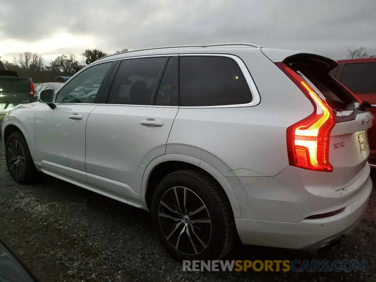 2 Photograph of a damaged car YV4102CK4L1598280 VOLVO XC90 2020