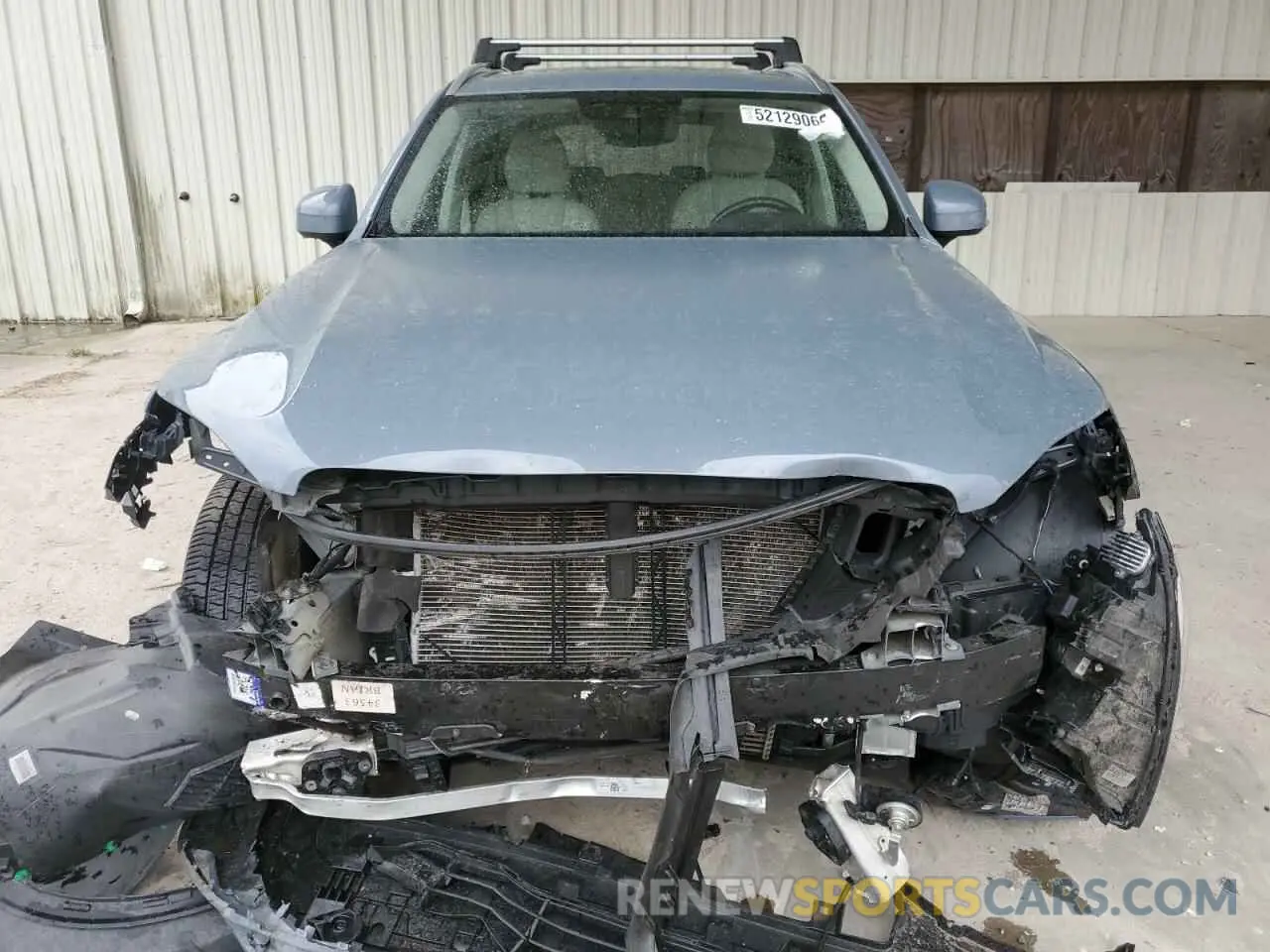5 Photograph of a damaged car YV4102CK8L1606249 VOLVO XC90 2020