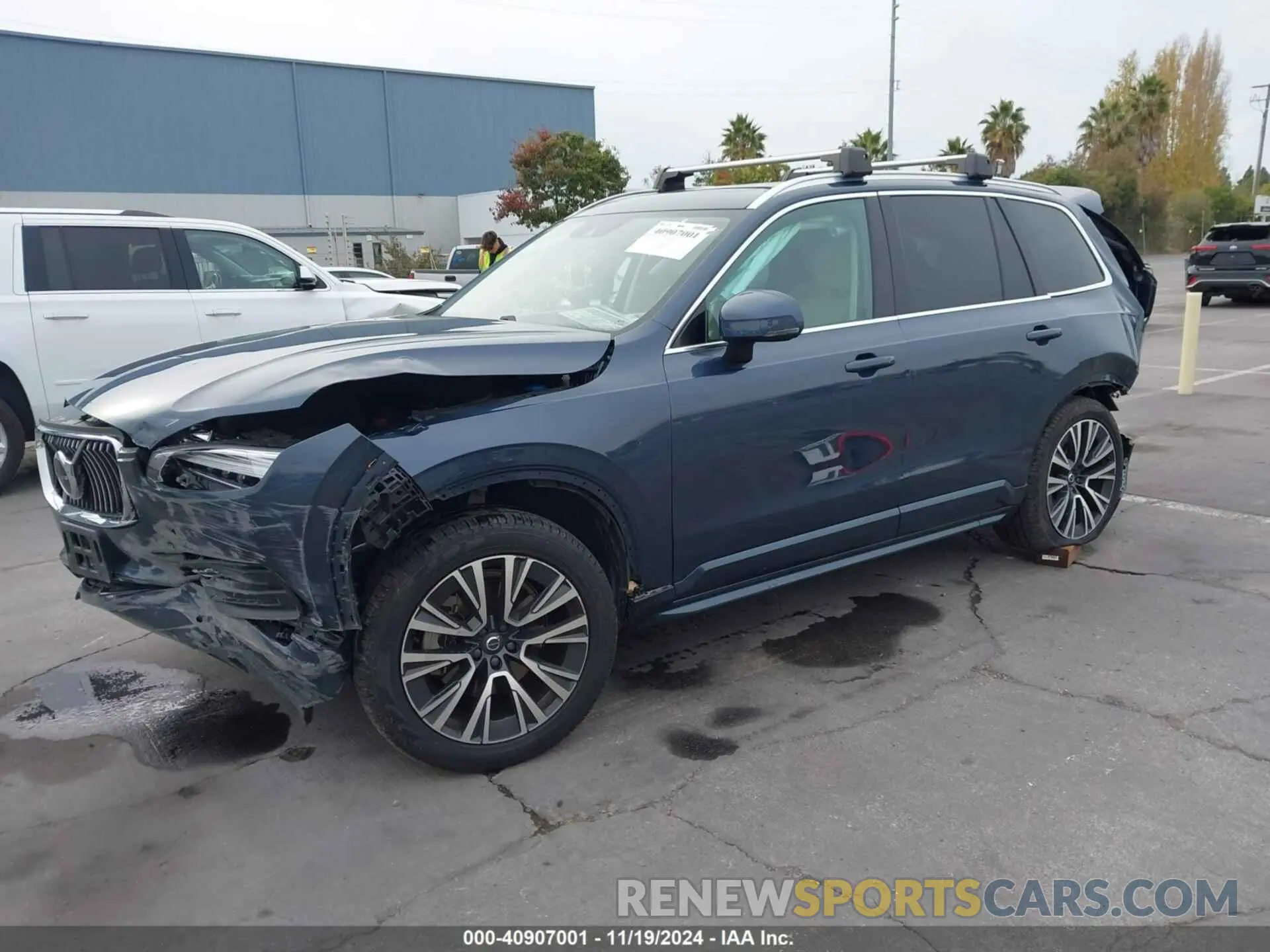 2 Photograph of a damaged car YV4102PK0L1541357 VOLVO XC90 2020