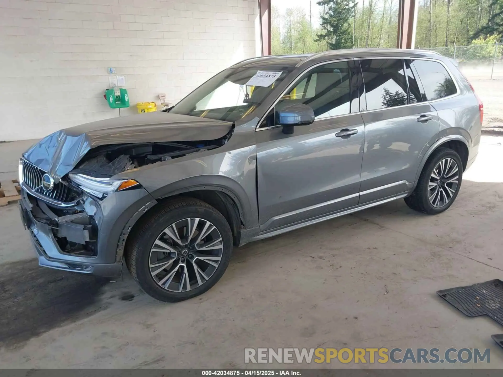 2 Photograph of a damaged car YV4102PK1L1591863 VOLVO XC90 2020
