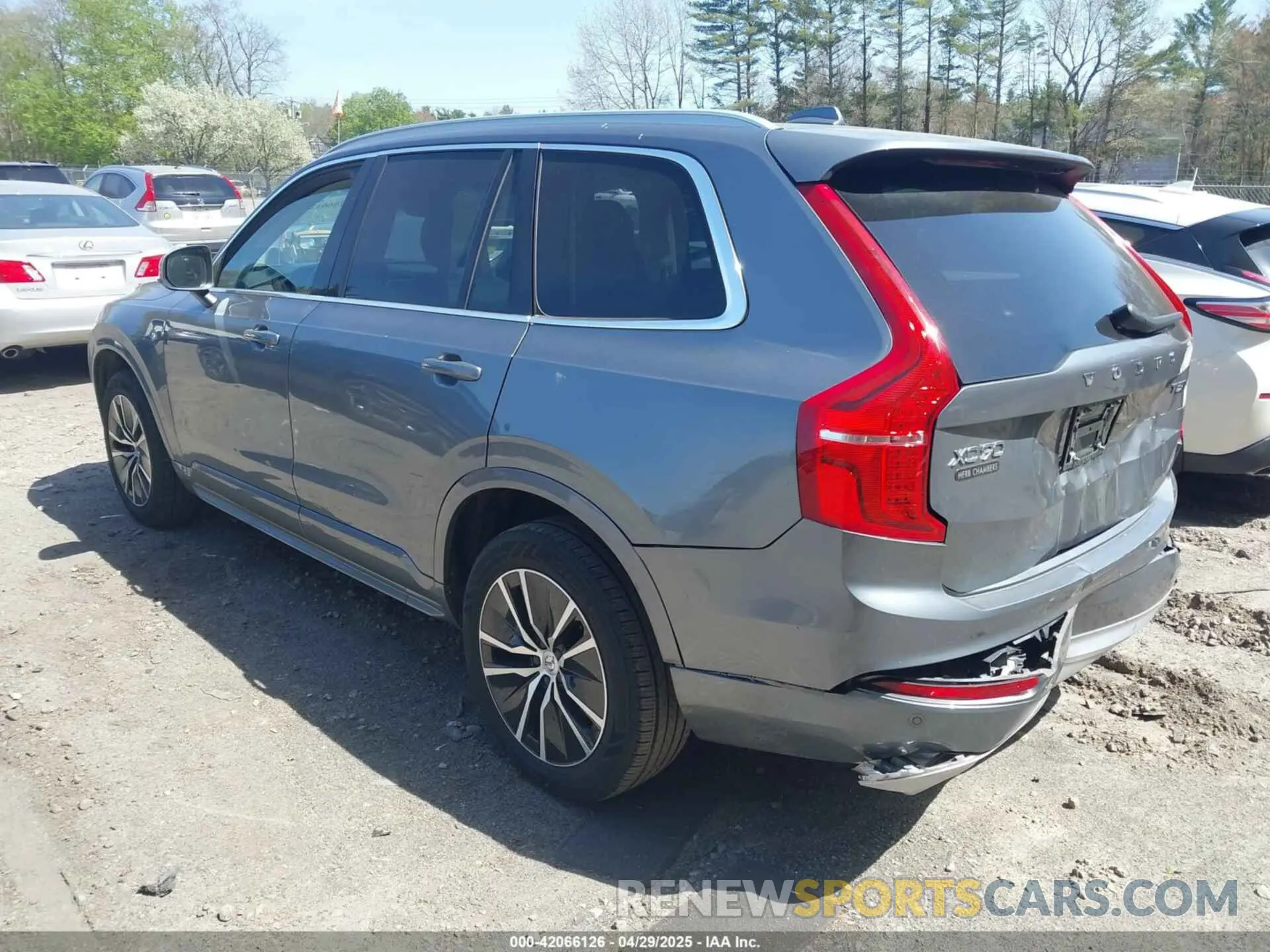 3 Photograph of a damaged car YV4102PK1L1605633 VOLVO XC90 2020