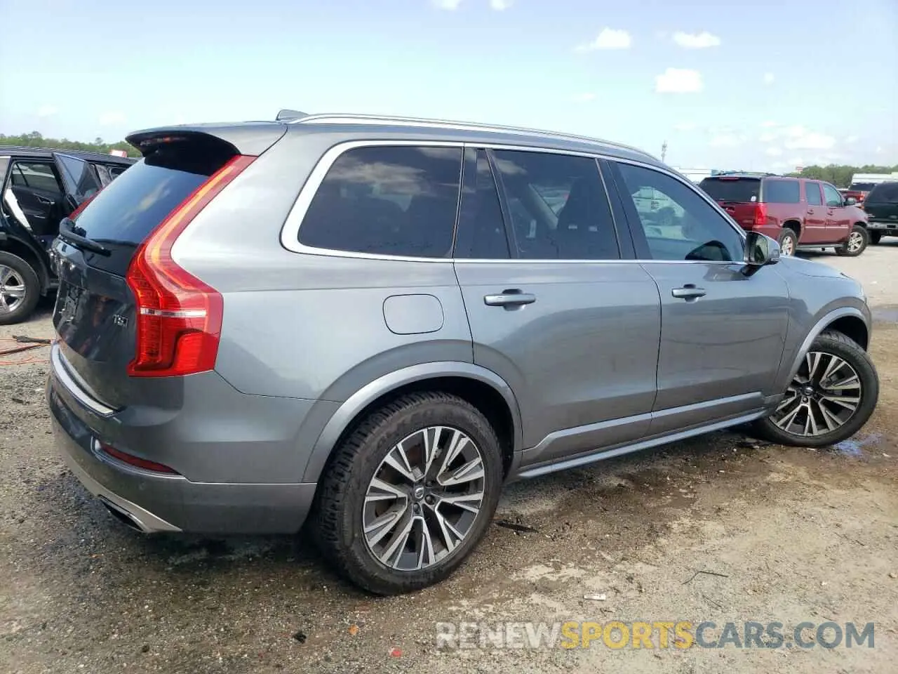 3 Photograph of a damaged car YV4102PK2L1599910 VOLVO XC90 2020