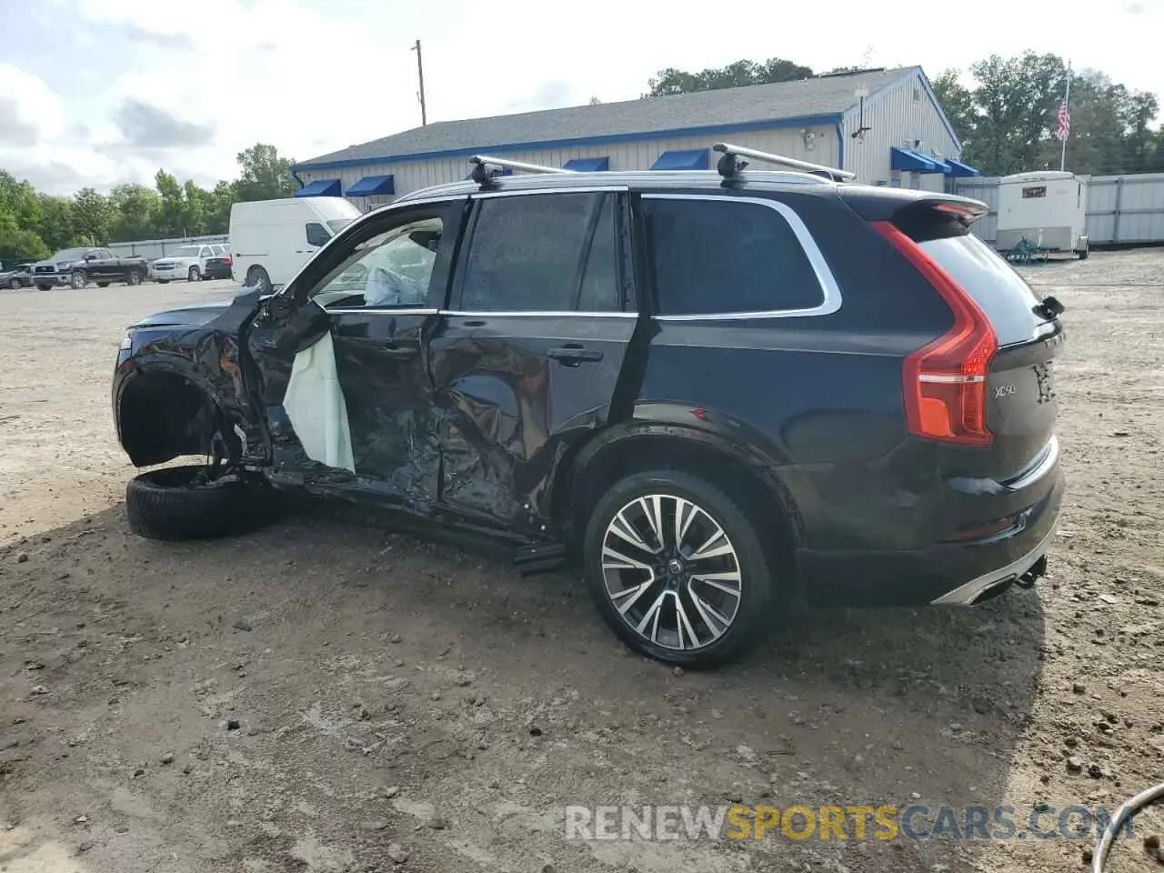 2 Photograph of a damaged car YV4102PK3L1543491 VOLVO XC90 2020