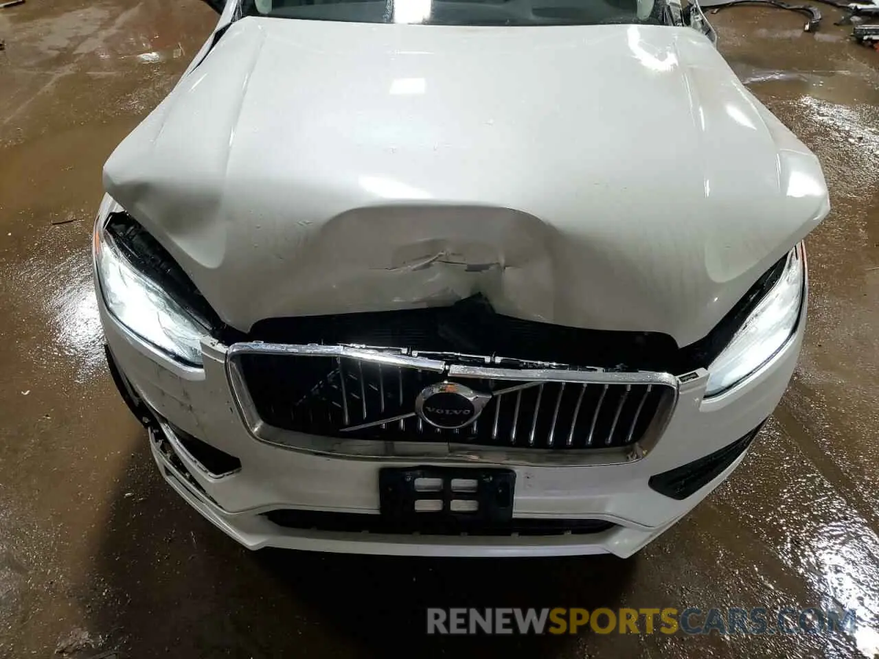 11 Photograph of a damaged car YV4102PK5L1588559 VOLVO XC90 2020