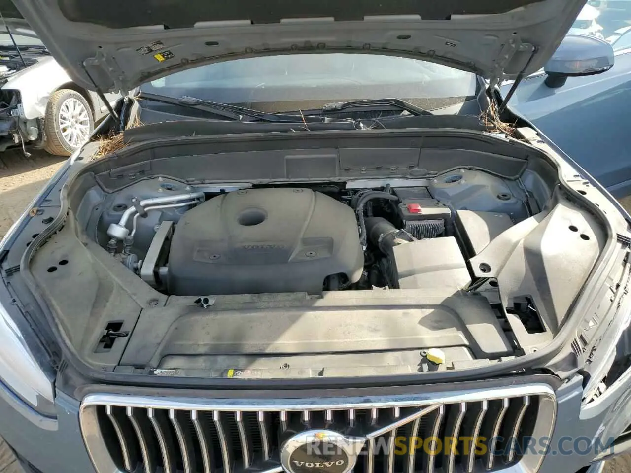 12 Photograph of a damaged car YV4102PK5L1608504 VOLVO XC90 2020