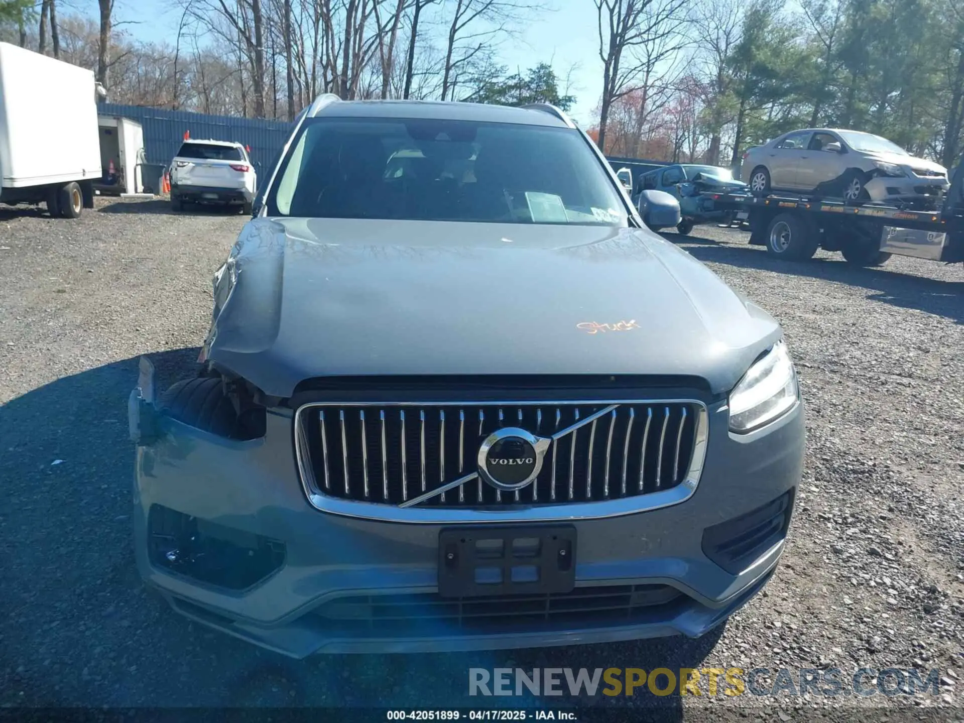 12 Photograph of a damaged car YV4102PK6L1545039 VOLVO XC90 2020