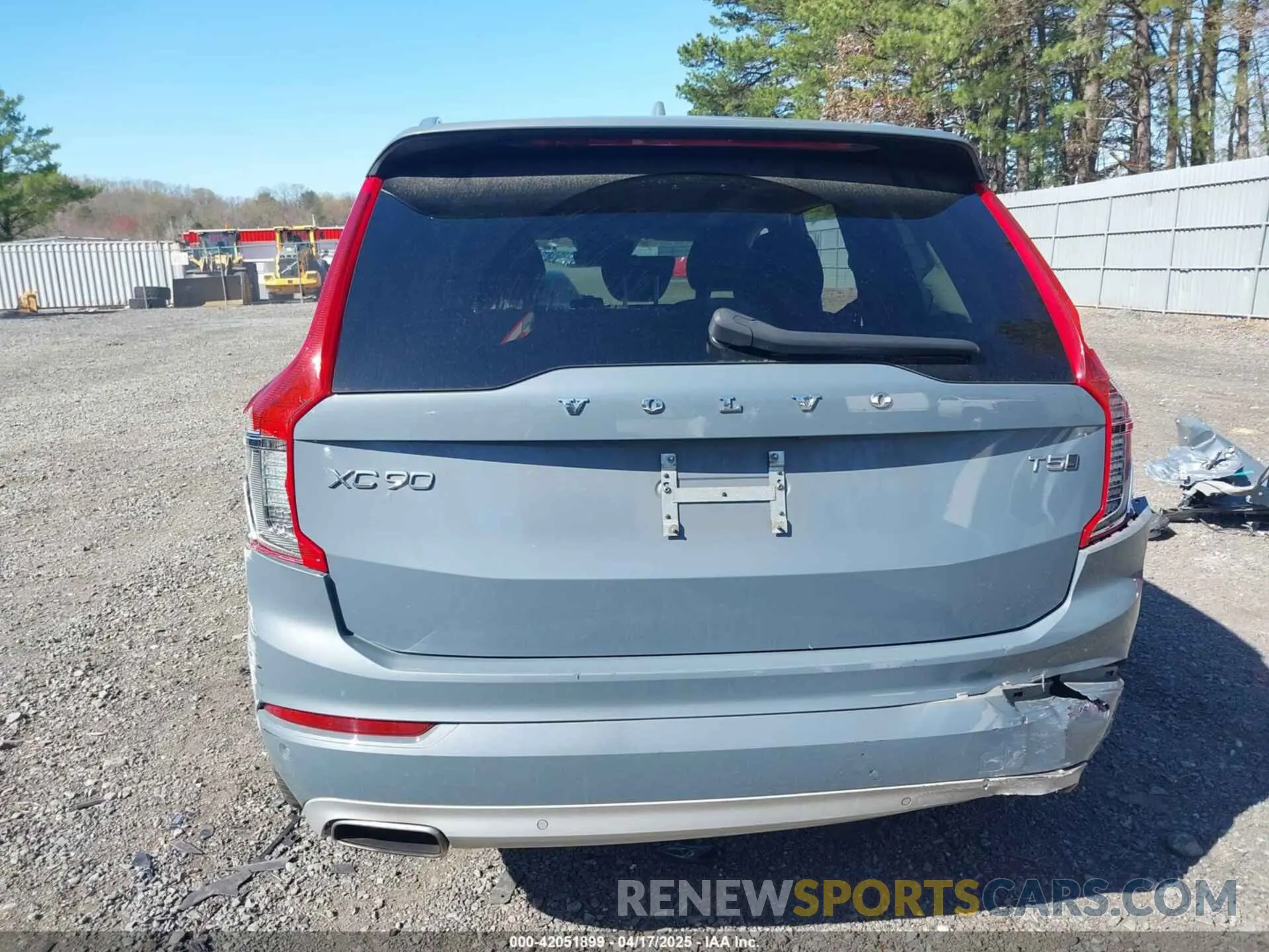 16 Photograph of a damaged car YV4102PK6L1545039 VOLVO XC90 2020