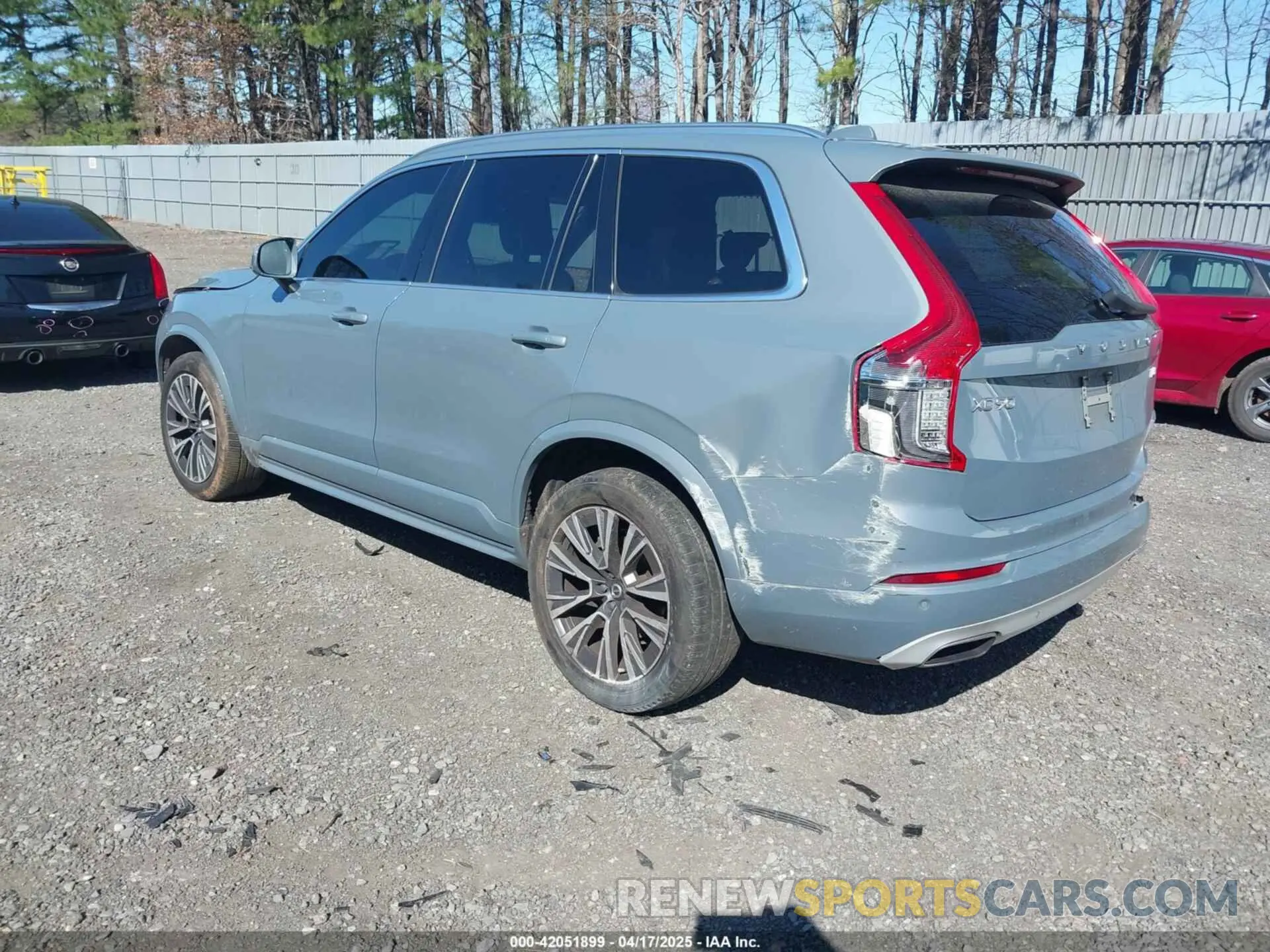 3 Photograph of a damaged car YV4102PK6L1545039 VOLVO XC90 2020