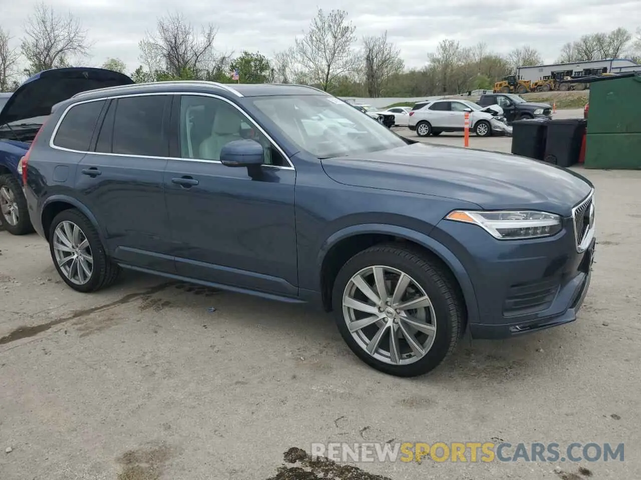 4 Photograph of a damaged car YV4102PK6L1565033 VOLVO XC90 2020