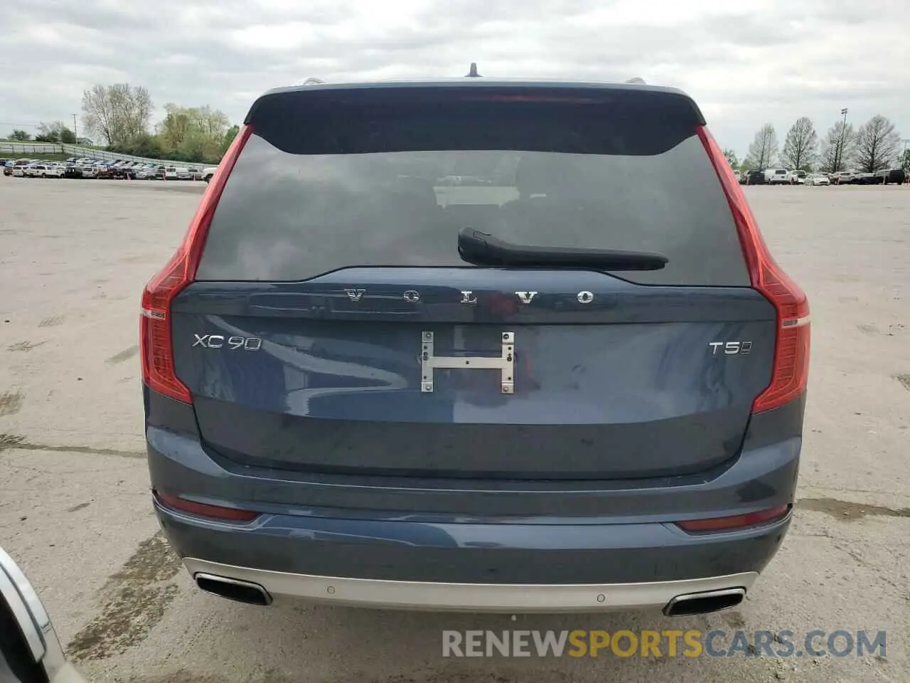 6 Photograph of a damaged car YV4102PK6L1565033 VOLVO XC90 2020