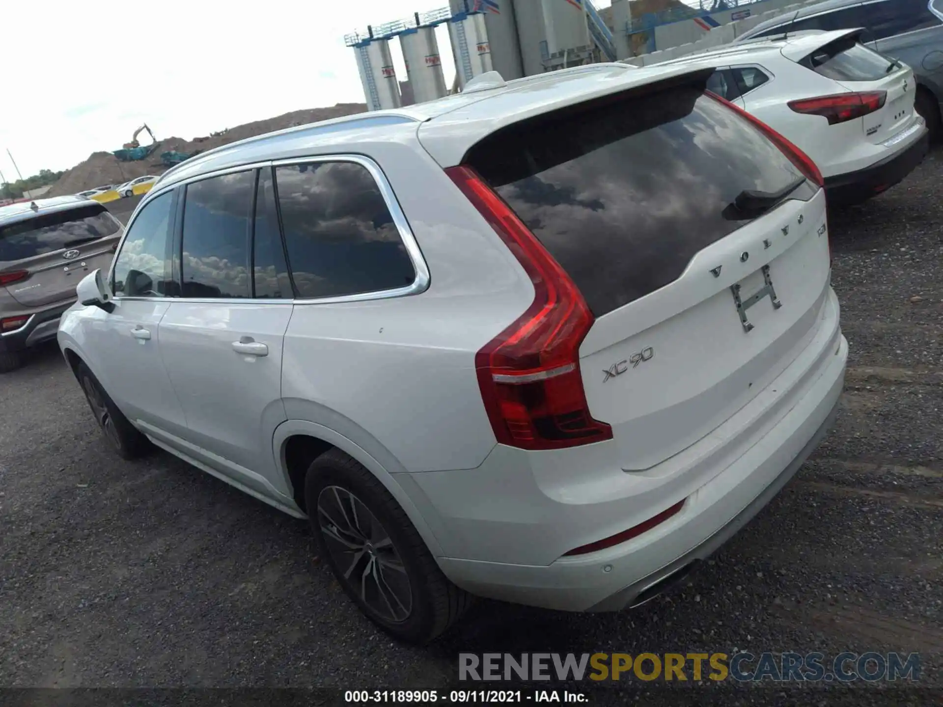 3 Photograph of a damaged car YV4102PK6L1568496 VOLVO XC90 2020