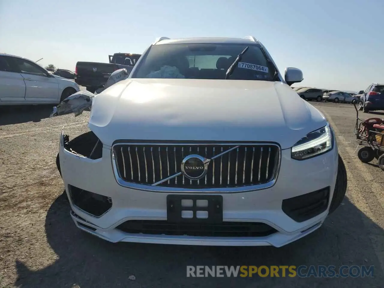 5 Photograph of a damaged car YV4102PK6L1605451 VOLVO XC90 2020