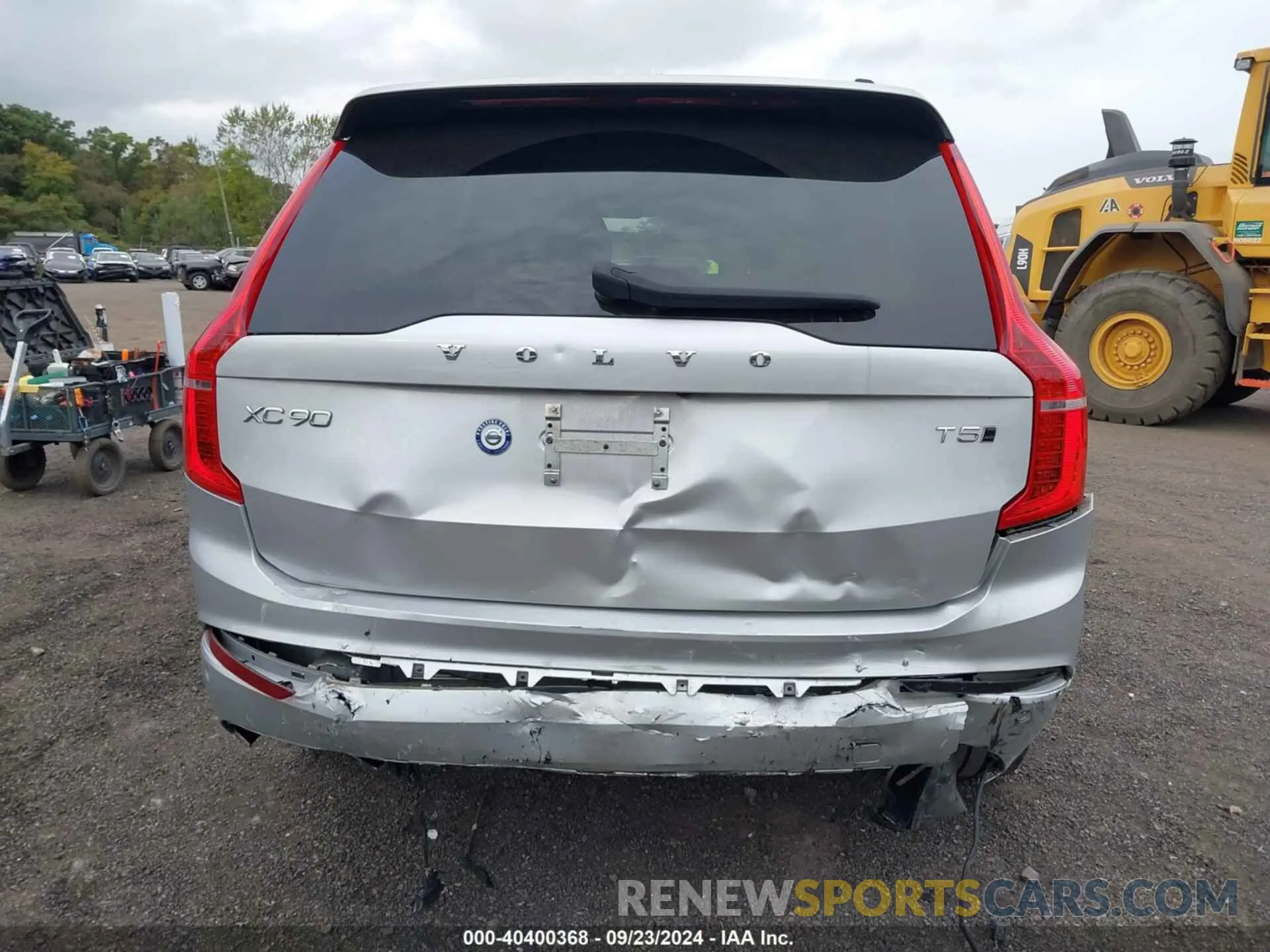 16 Photograph of a damaged car YV4102PK7L1617172 VOLVO XC90 2020