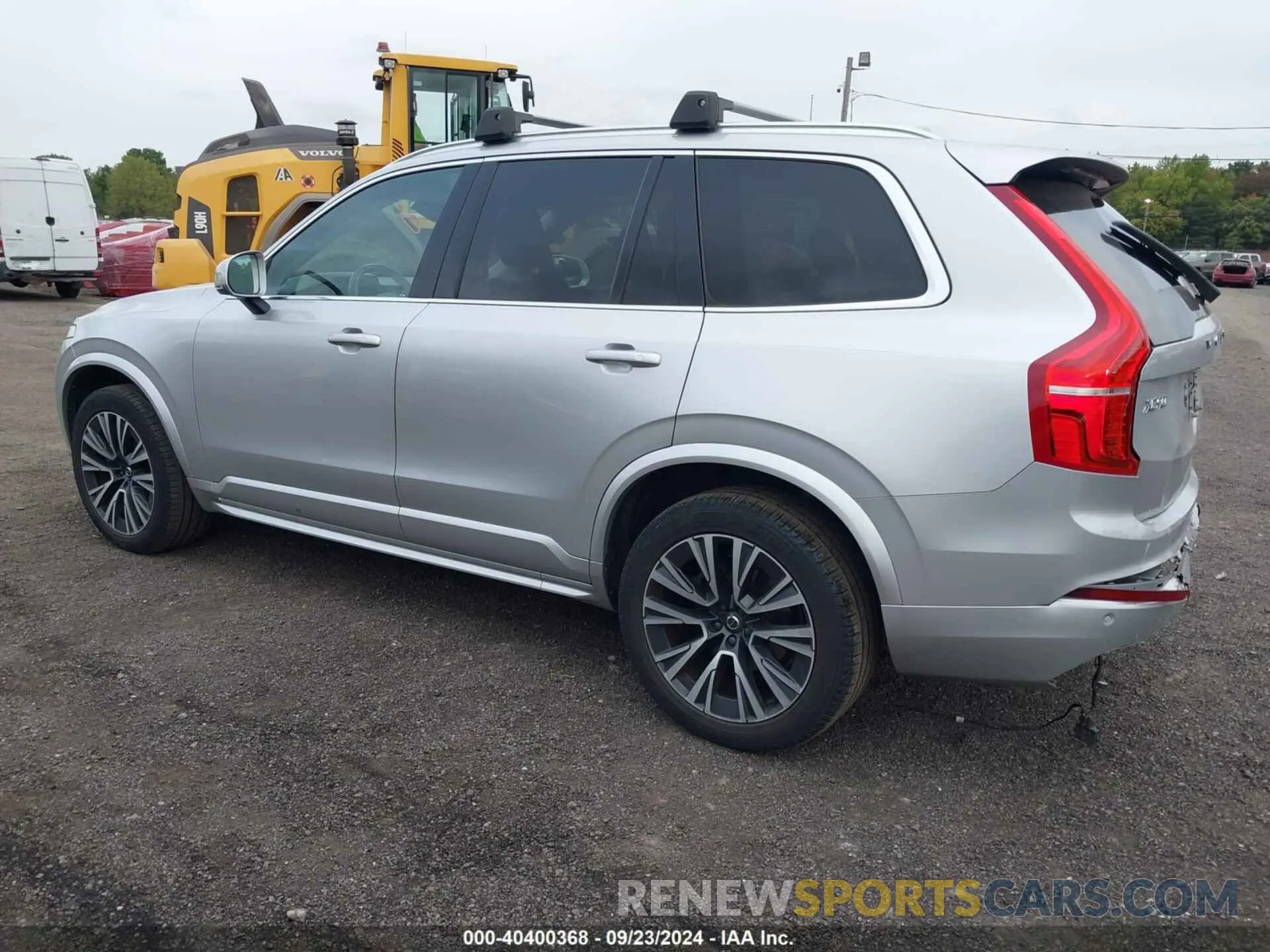 3 Photograph of a damaged car YV4102PK7L1617172 VOLVO XC90 2020