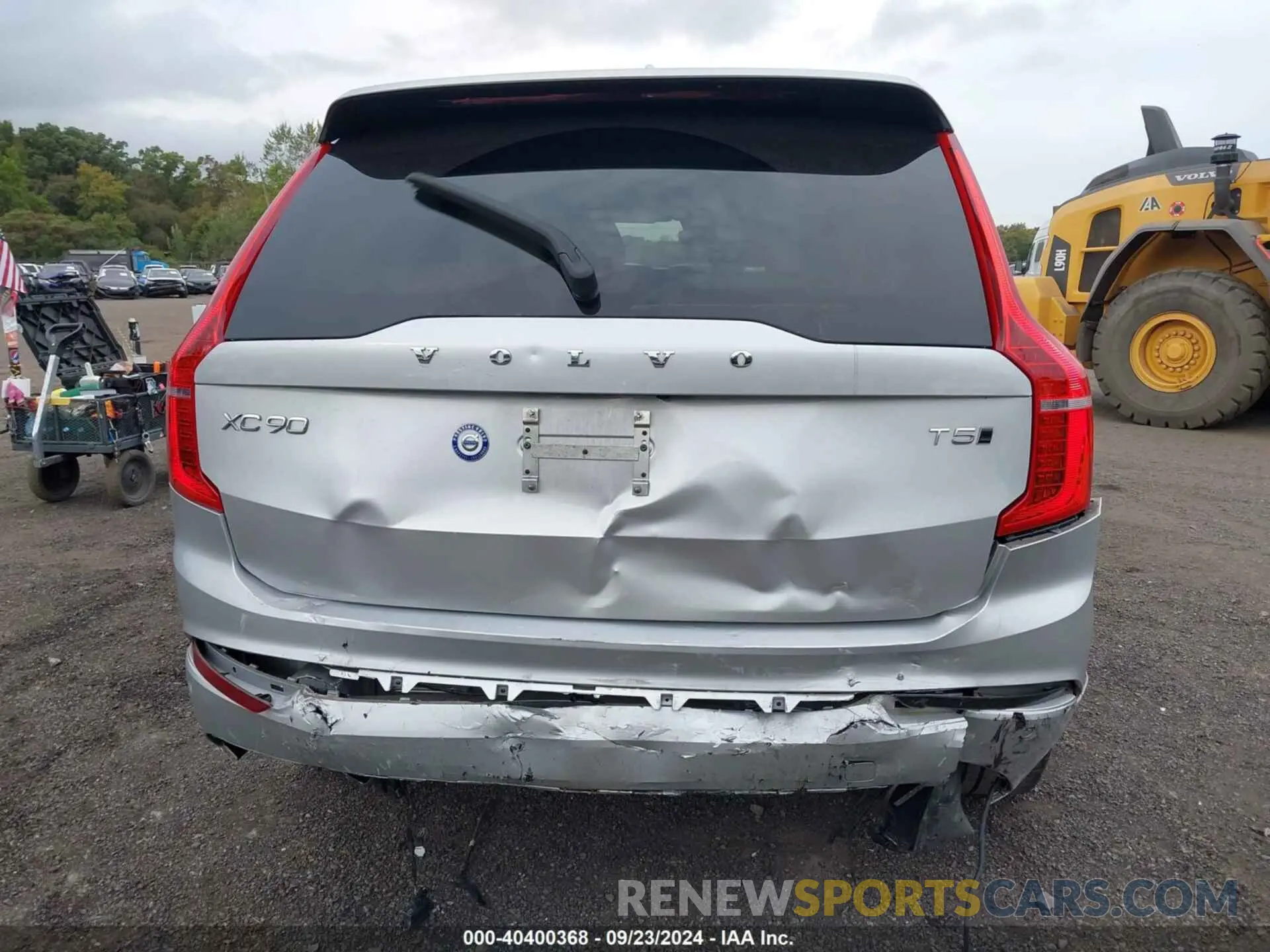 6 Photograph of a damaged car YV4102PK7L1617172 VOLVO XC90 2020