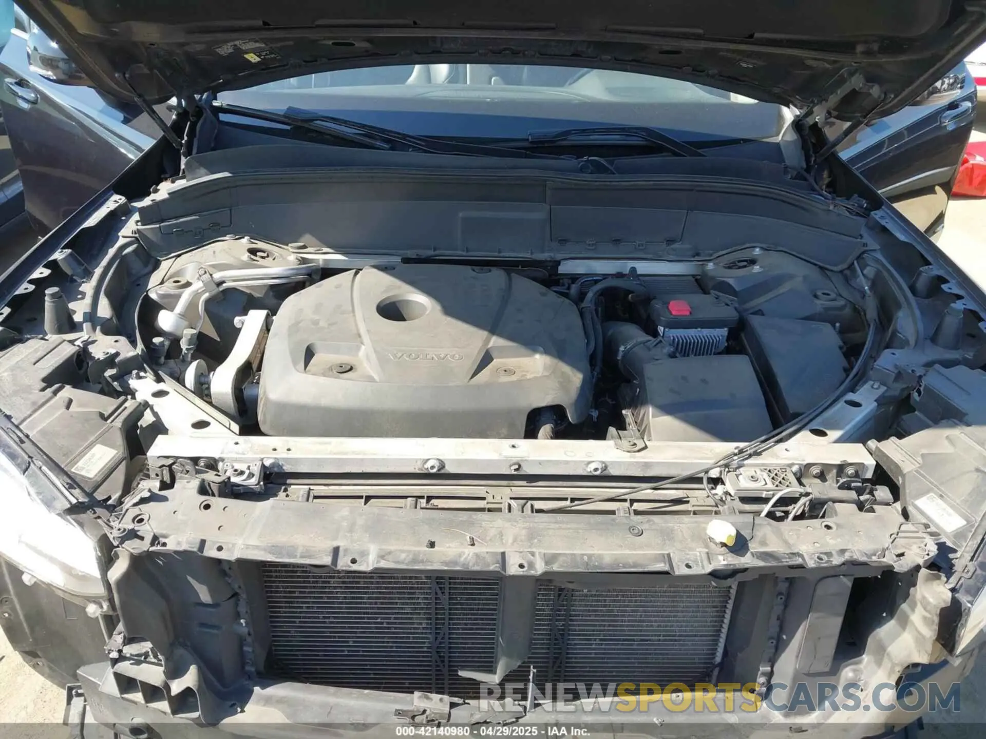 10 Photograph of a damaged car YV4102PK9L1533600 VOLVO XC90 2020