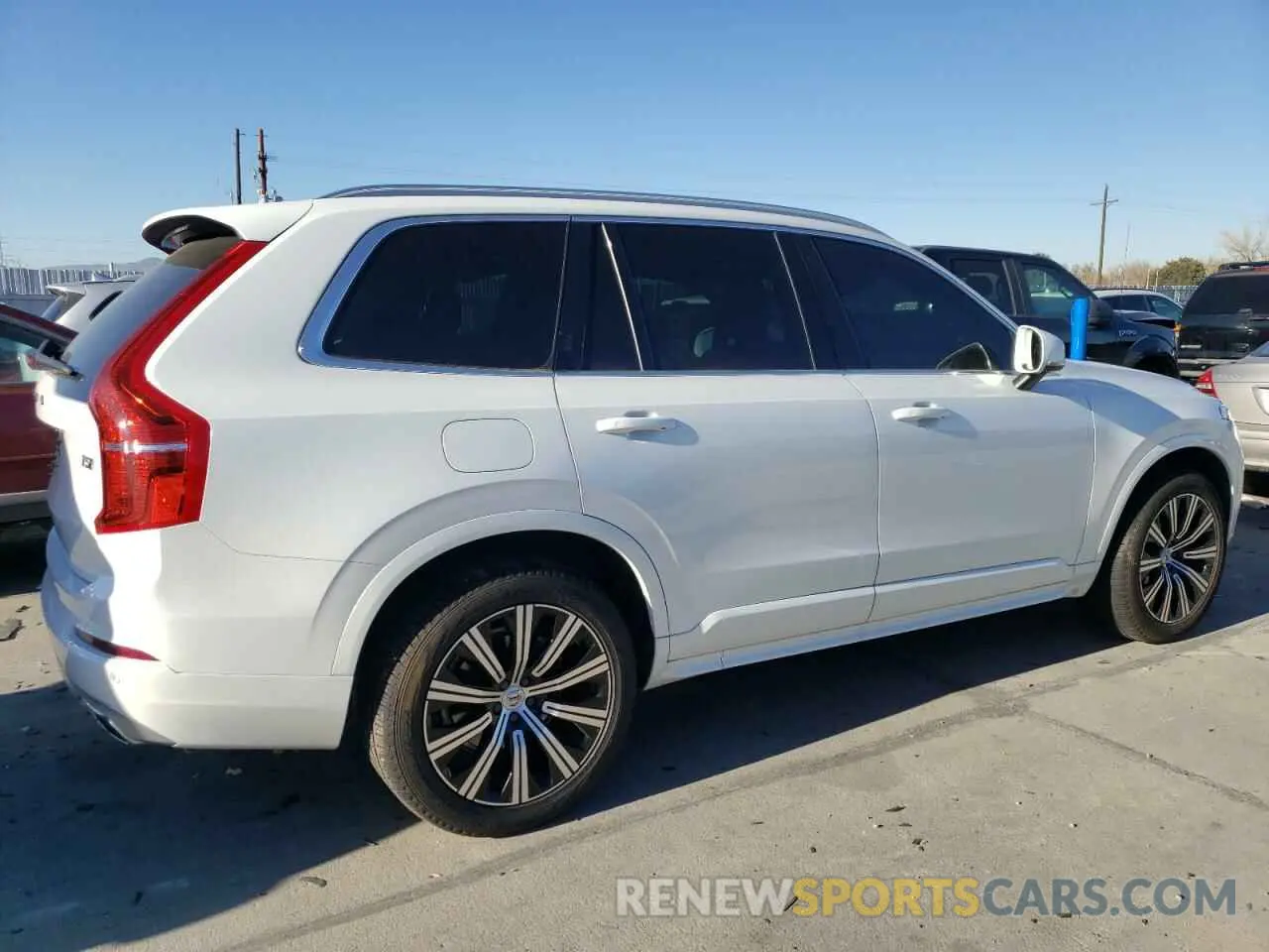 3 Photograph of a damaged car YV4102PK9L1535721 VOLVO XC90 2020