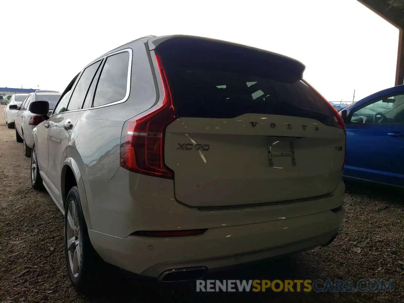 3 Photograph of a damaged car YV4102PK9L1622258 VOLVO XC90 2020