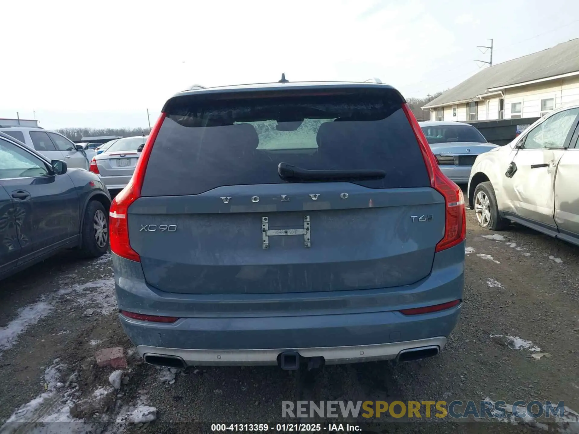 16 Photograph of a damaged car YV4A221K0L1562969 VOLVO XC90 2020