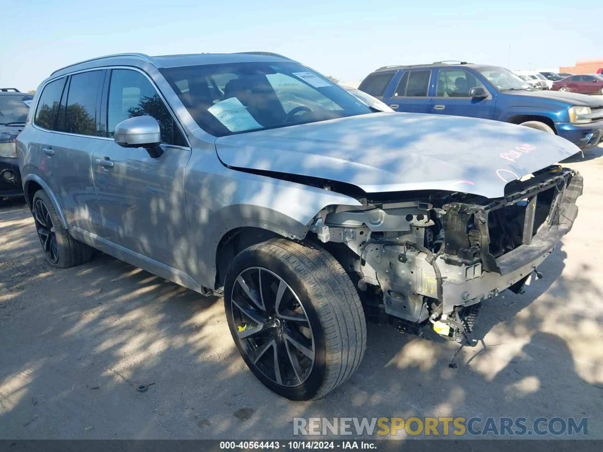 1 Photograph of a damaged car YV4A221K8L1604143 VOLVO XC90 2020
