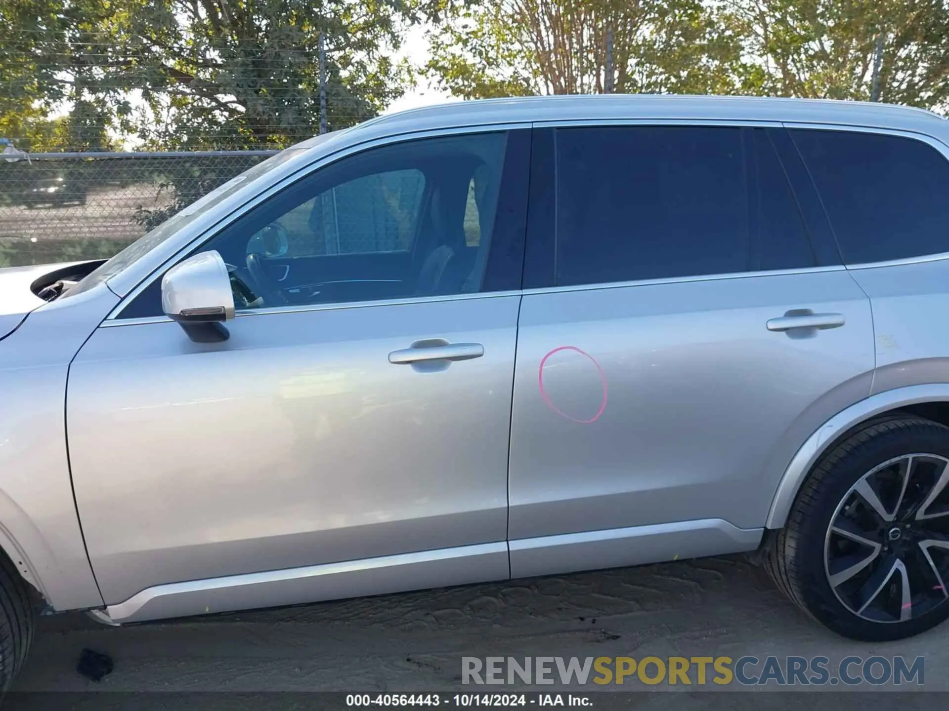 15 Photograph of a damaged car YV4A221K8L1604143 VOLVO XC90 2020