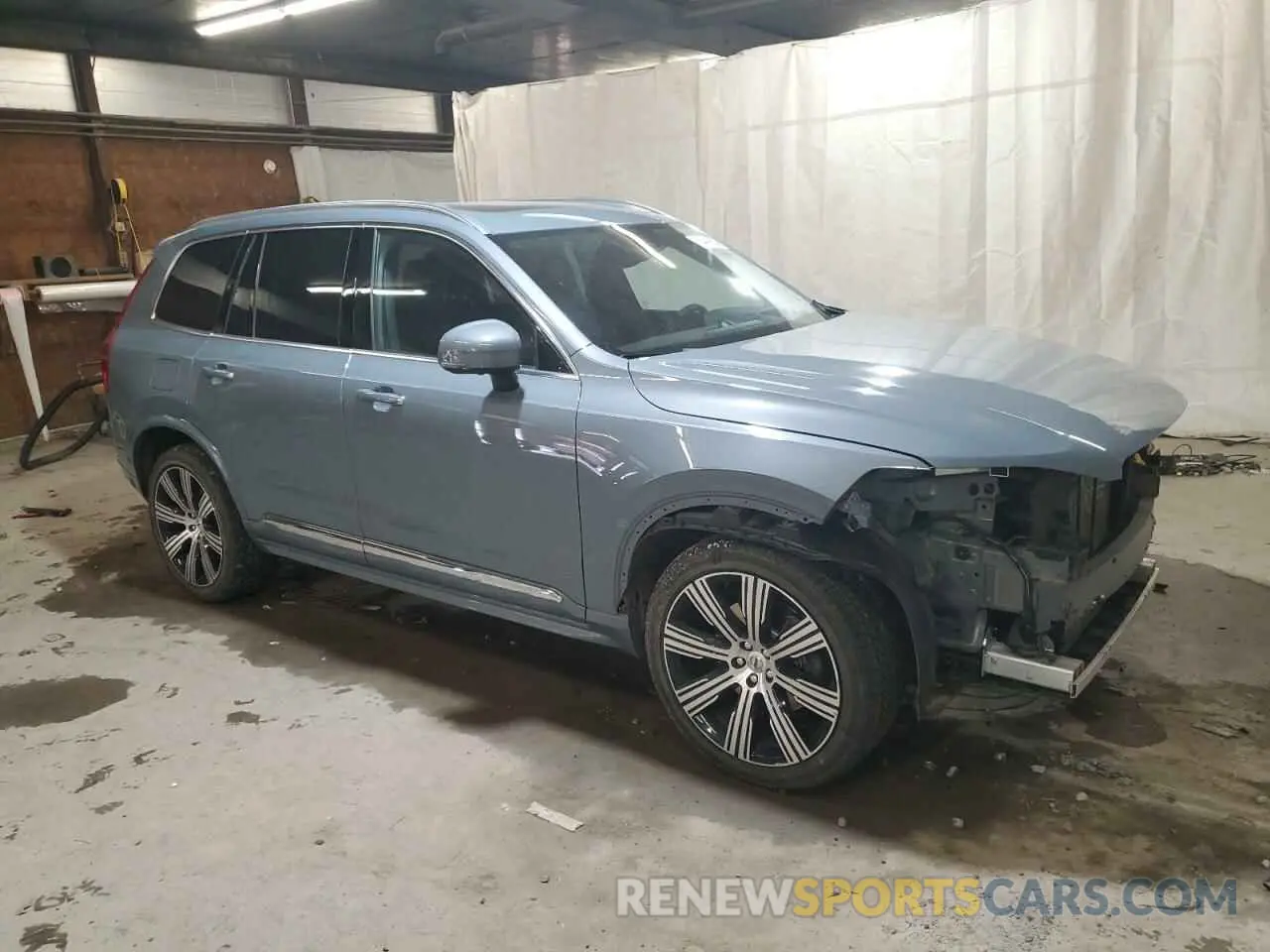 4 Photograph of a damaged car YV4A221L2L1536253 VOLVO XC90 2020