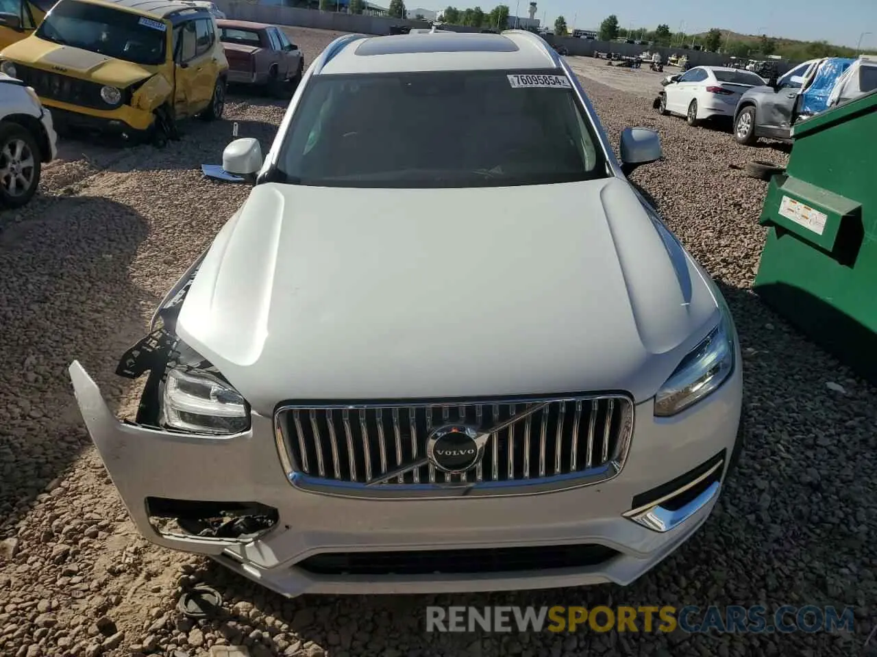 5 Photograph of a damaged car YV4A221L4L1560943 VOLVO XC90 2020