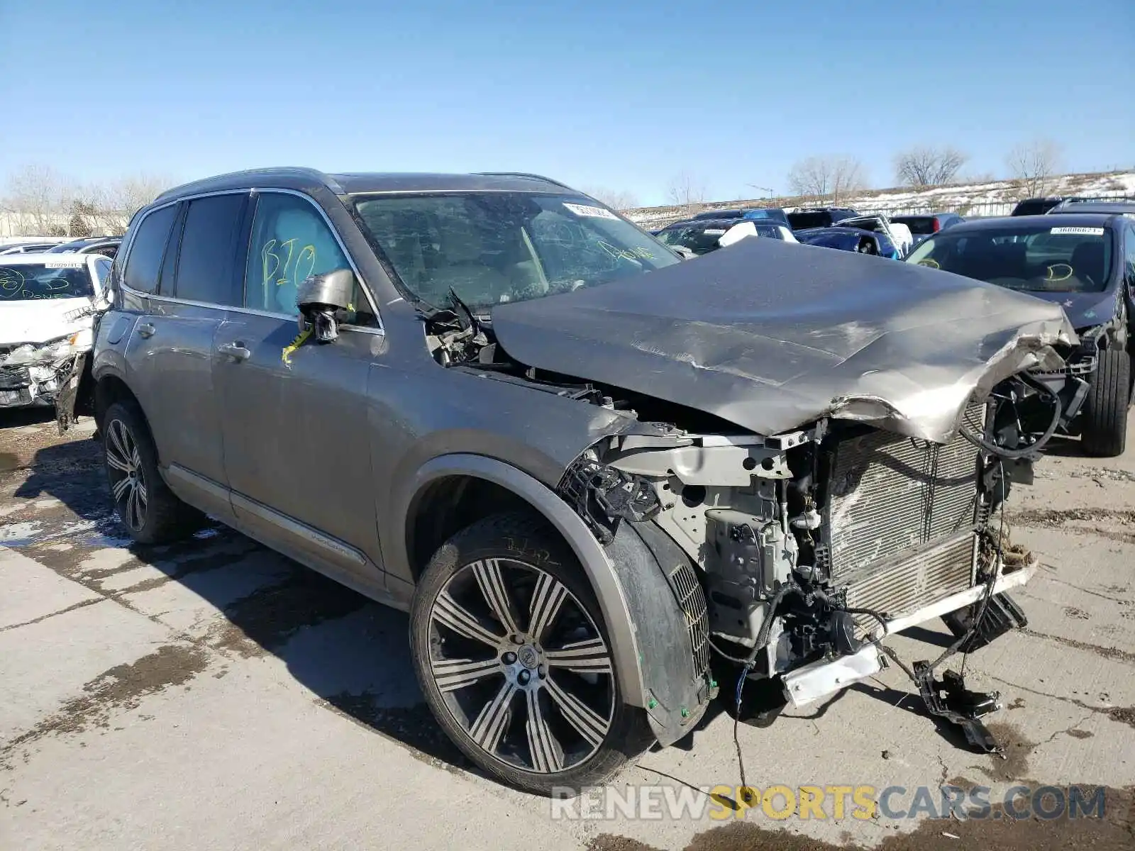 1 Photograph of a damaged car YV4A221L7L1557907 VOLVO XC90 2020