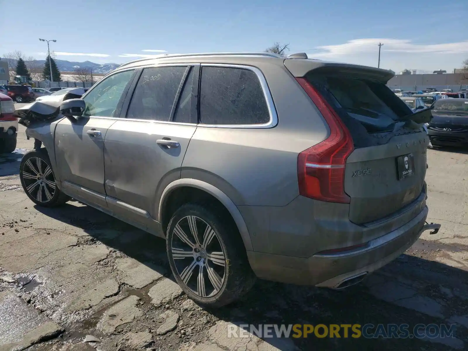 3 Photograph of a damaged car YV4A221L7L1557907 VOLVO XC90 2020