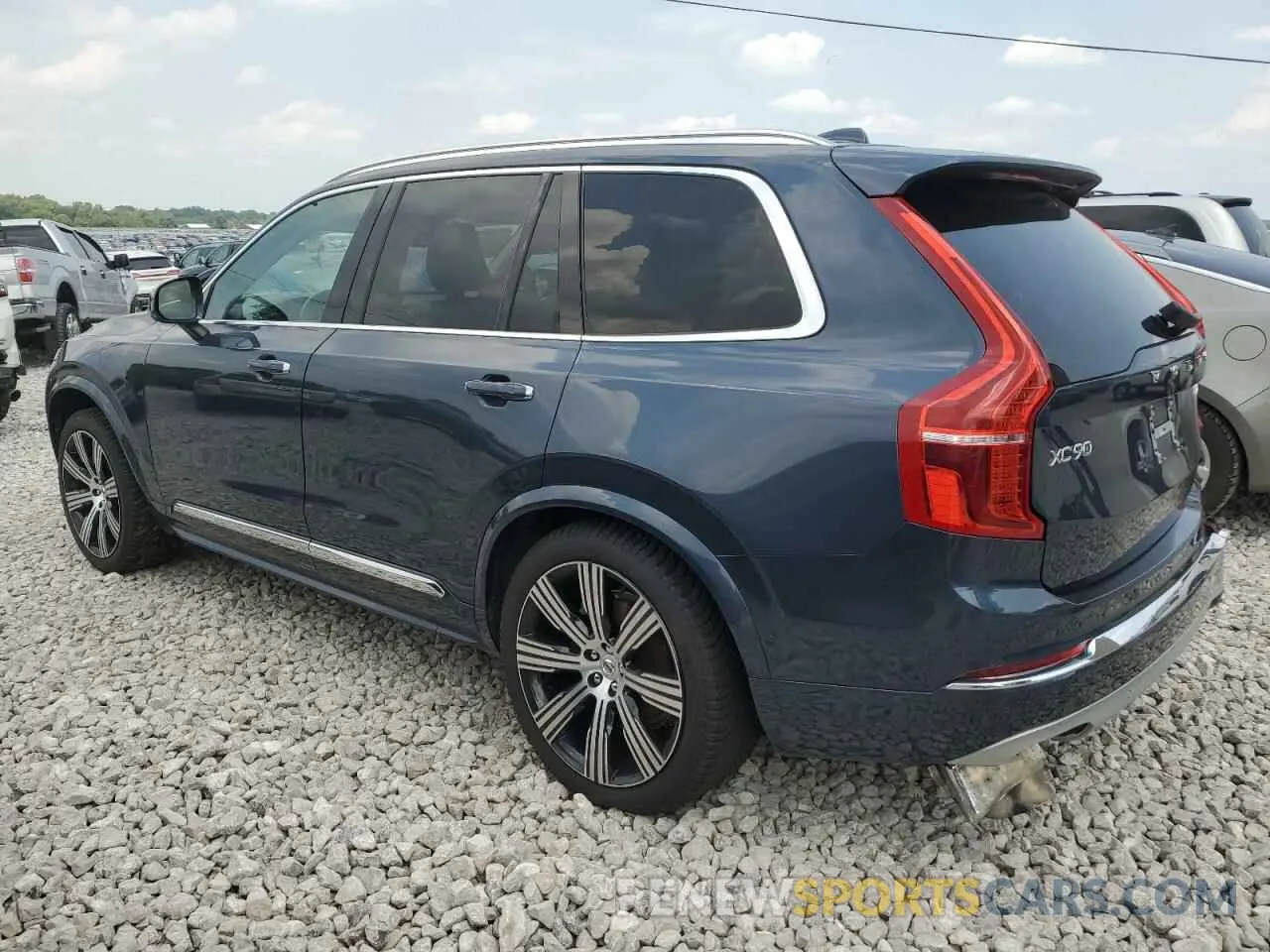 2 Photograph of a damaged car YV4A221L8L1574635 VOLVO XC90 2020