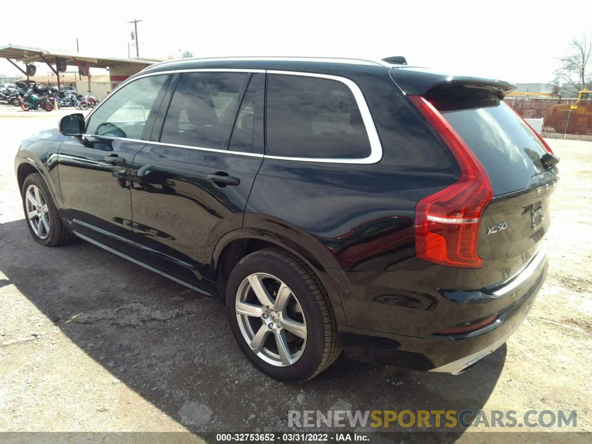 3 Photograph of a damaged car YV4A22PK0L1570707 VOLVO XC90 2020