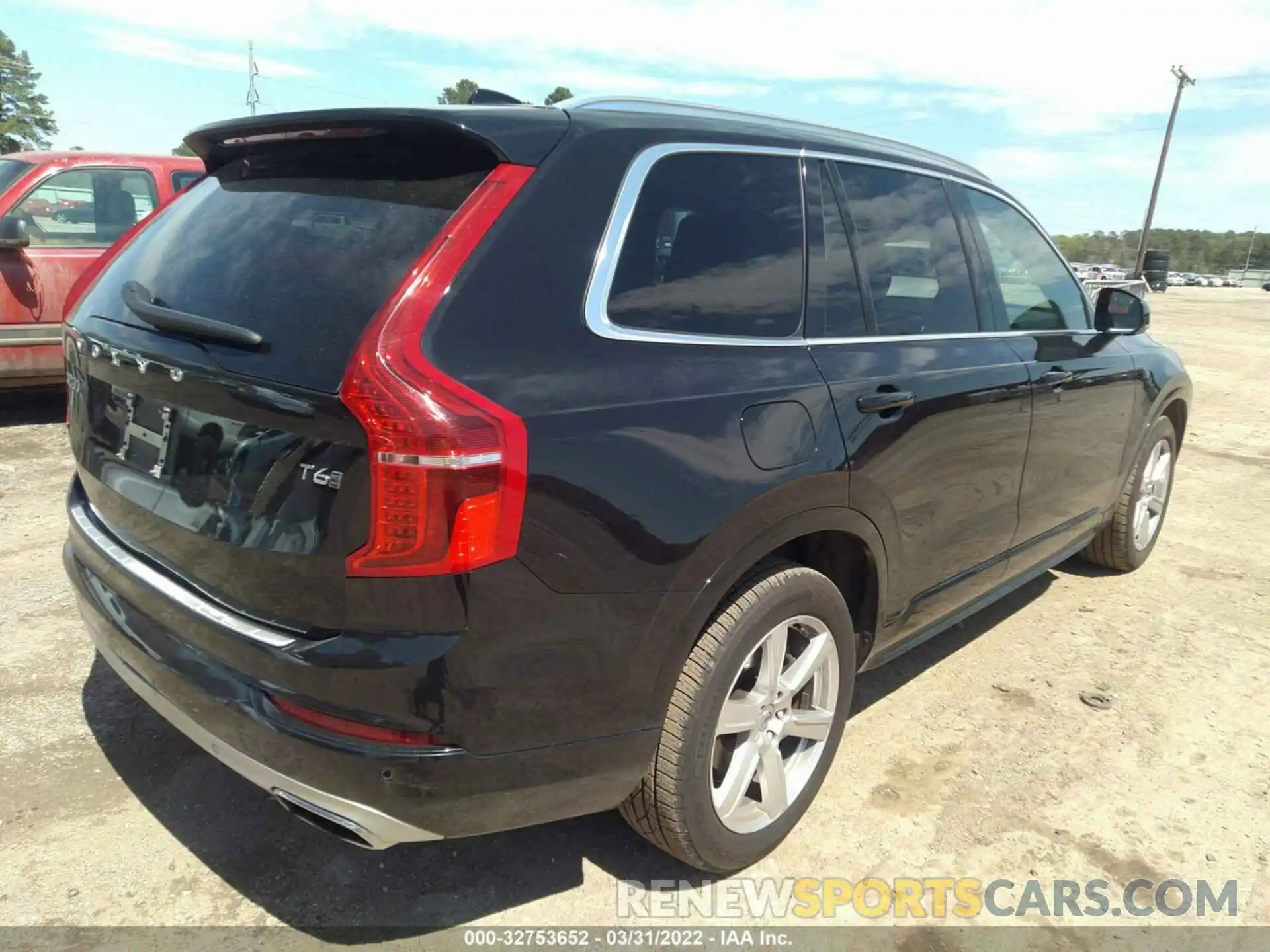 4 Photograph of a damaged car YV4A22PK0L1570707 VOLVO XC90 2020