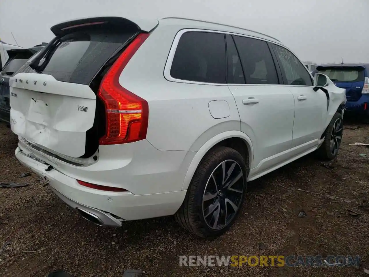 4 Photograph of a damaged car YV4A22PK0L1576278 VOLVO XC90 2020