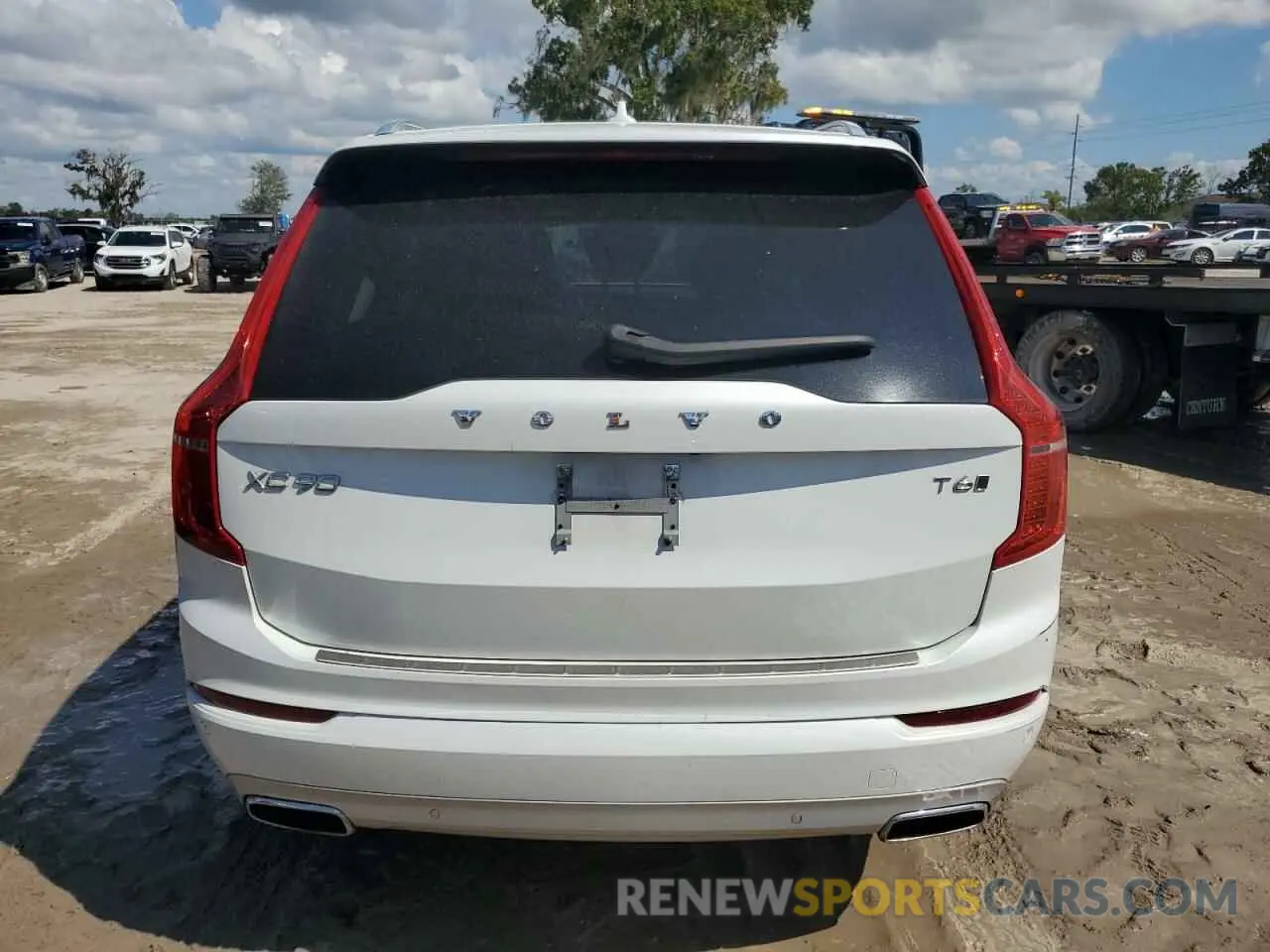 6 Photograph of a damaged car YV4A22PK1L1577844 VOLVO XC90 2020