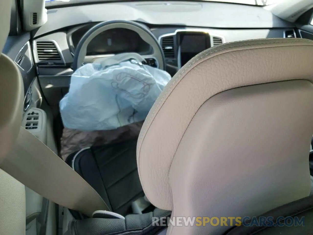 8 Photograph of a damaged car YV4A22PK1L1580968 VOLVO XC90 2020