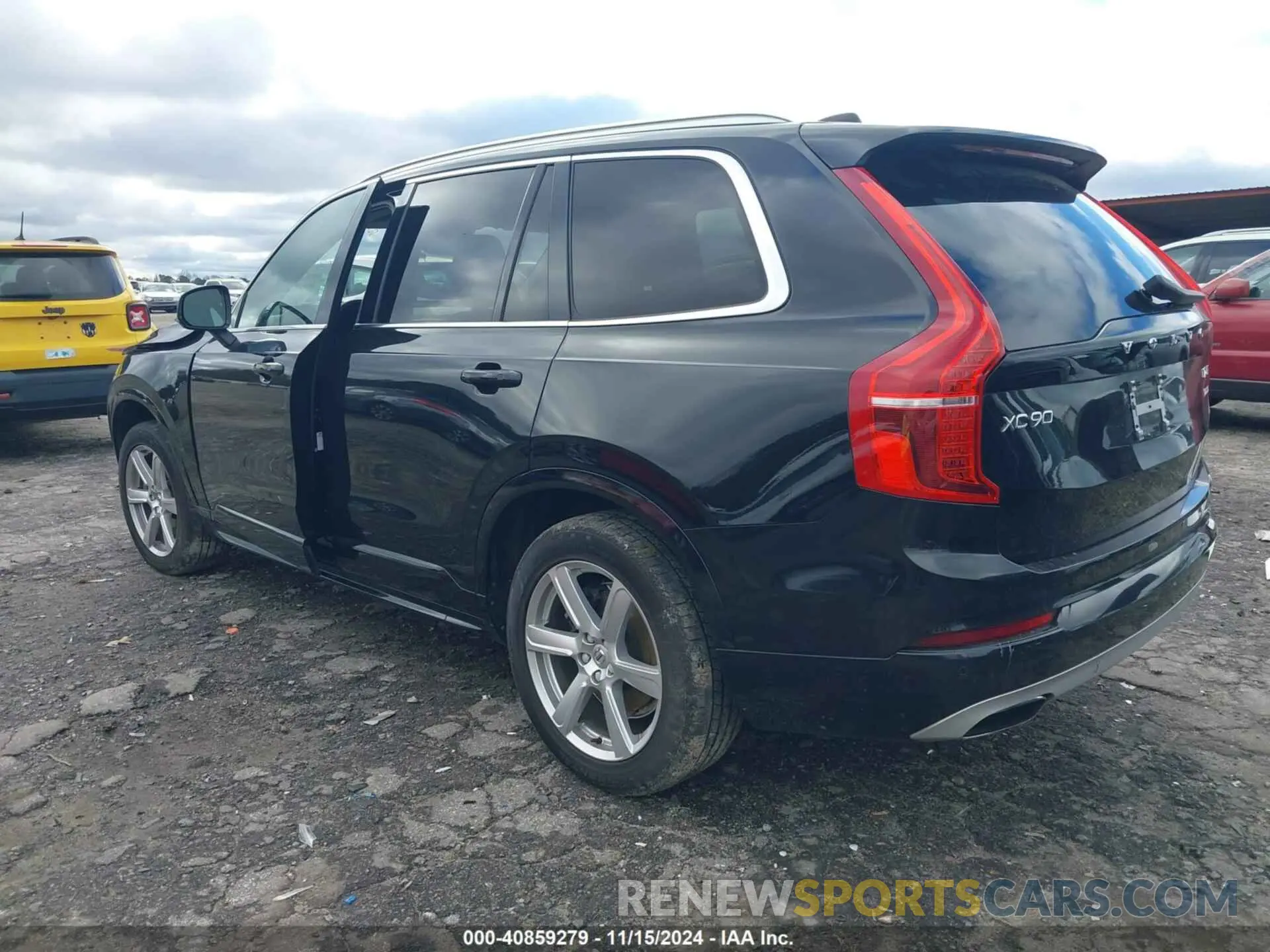 3 Photograph of a damaged car YV4A22PK2L1572314 VOLVO XC90 2020