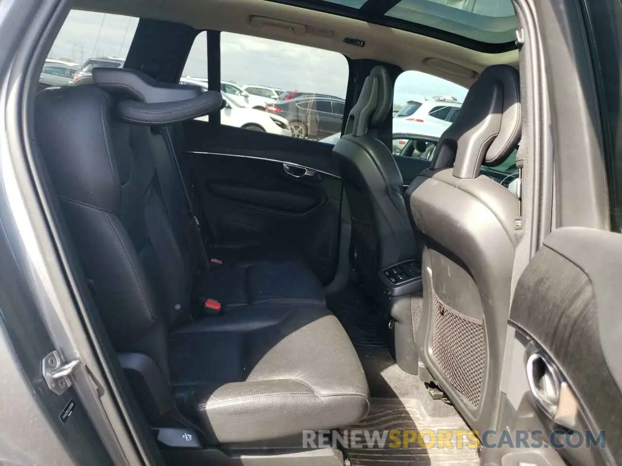 11 Photograph of a damaged car YV4A22PK2L1593096 VOLVO XC90 2020