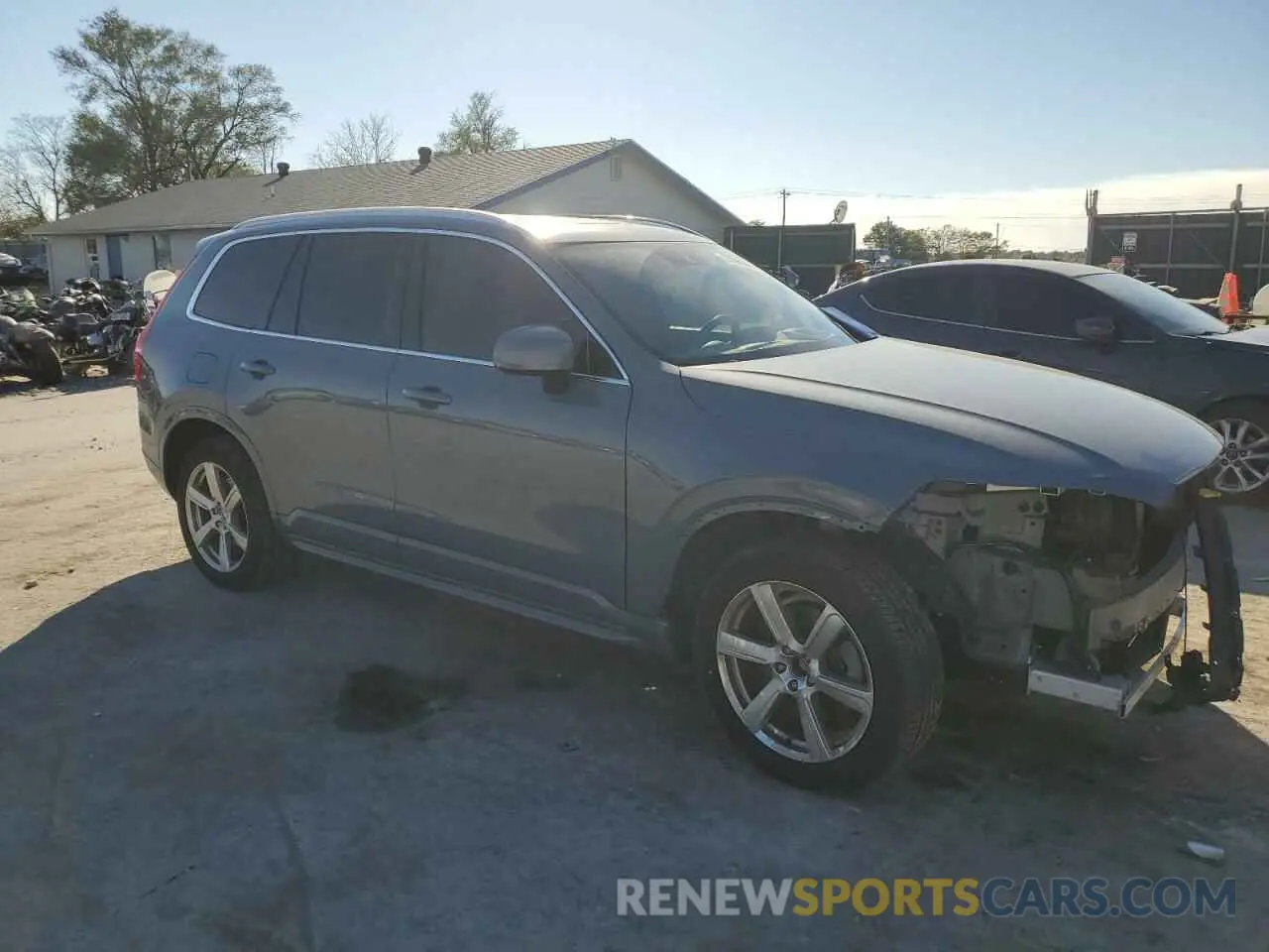 4 Photograph of a damaged car YV4A22PK3L1570829 VOLVO XC90 2020