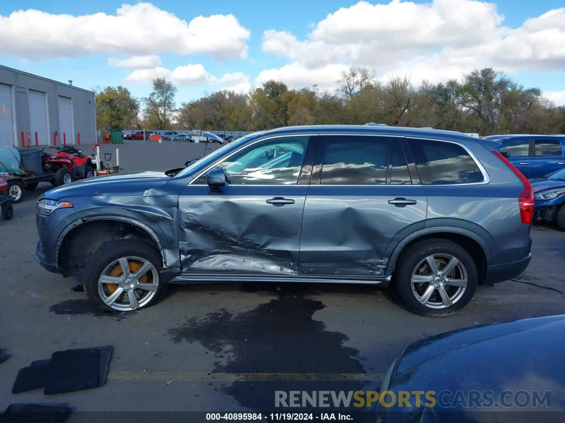 14 Photograph of a damaged car YV4A22PK4L1569317 VOLVO XC90 2020