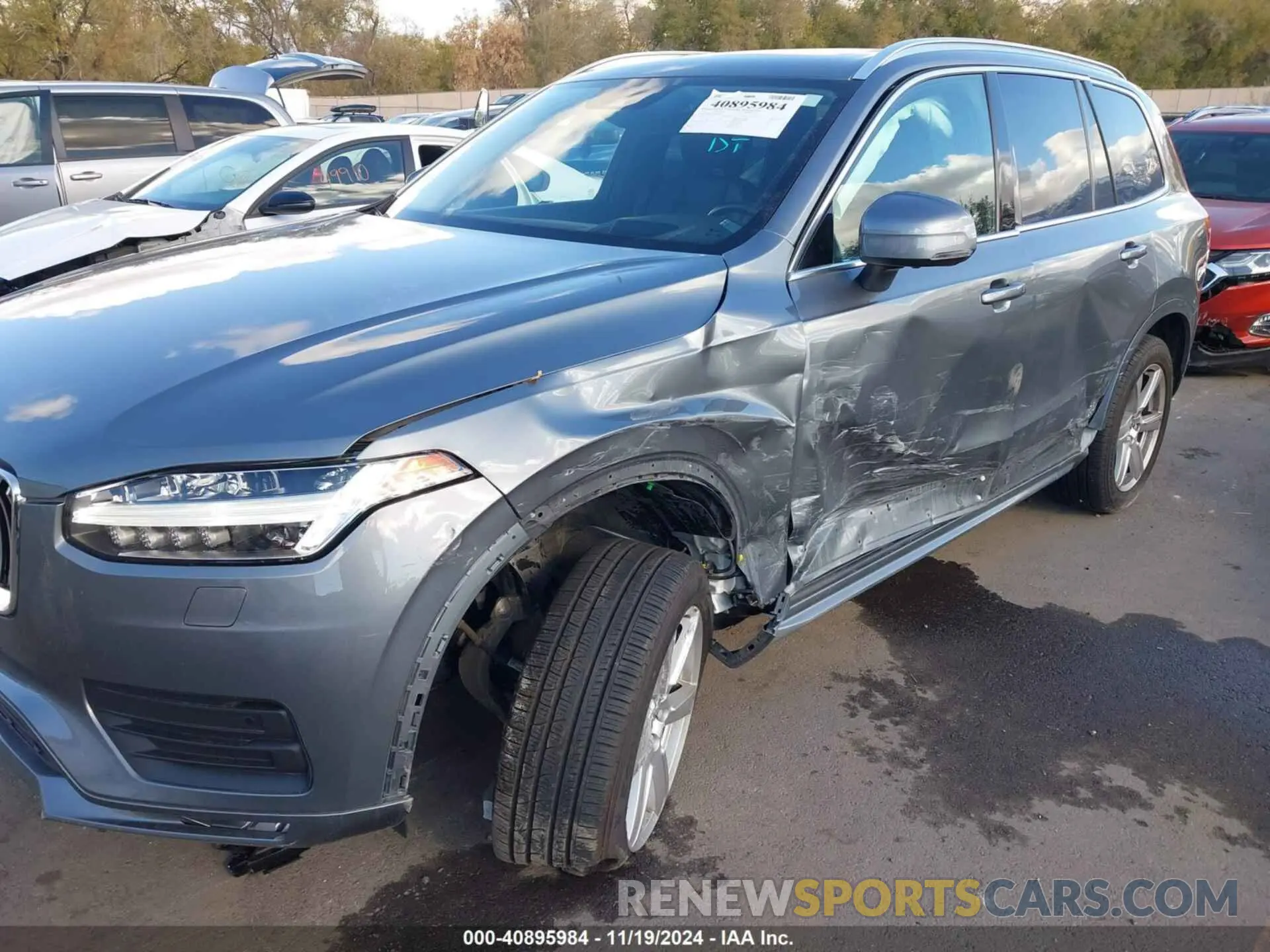 6 Photograph of a damaged car YV4A22PK4L1569317 VOLVO XC90 2020