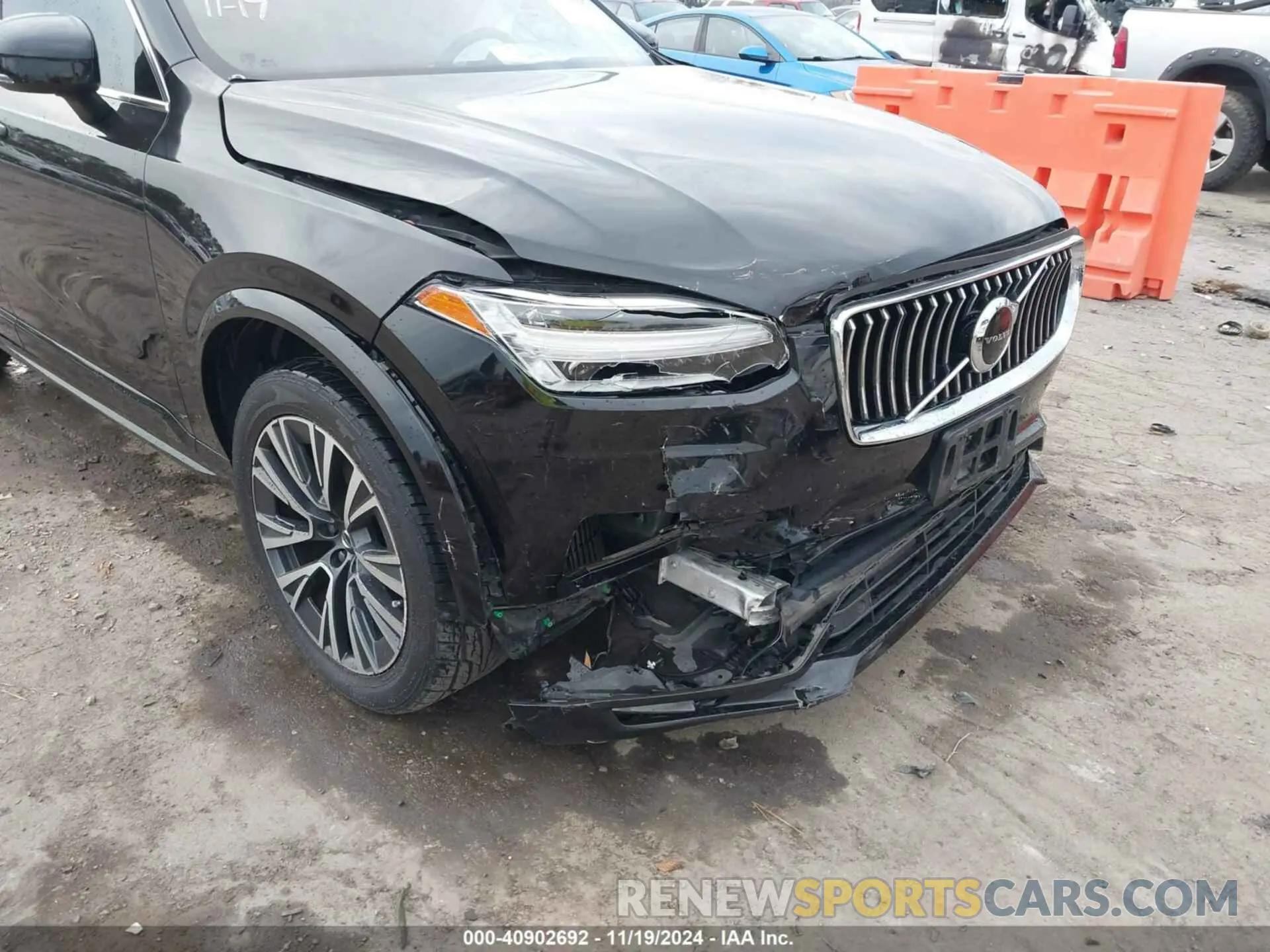 6 Photograph of a damaged car YV4A22PK5L1544717 VOLVO XC90 2020