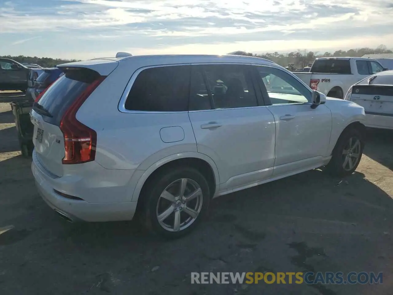 3 Photograph of a damaged car YV4A22PK6L1615908 VOLVO XC90 2020