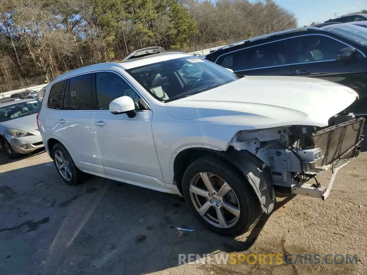 4 Photograph of a damaged car YV4A22PK6L1615908 VOLVO XC90 2020