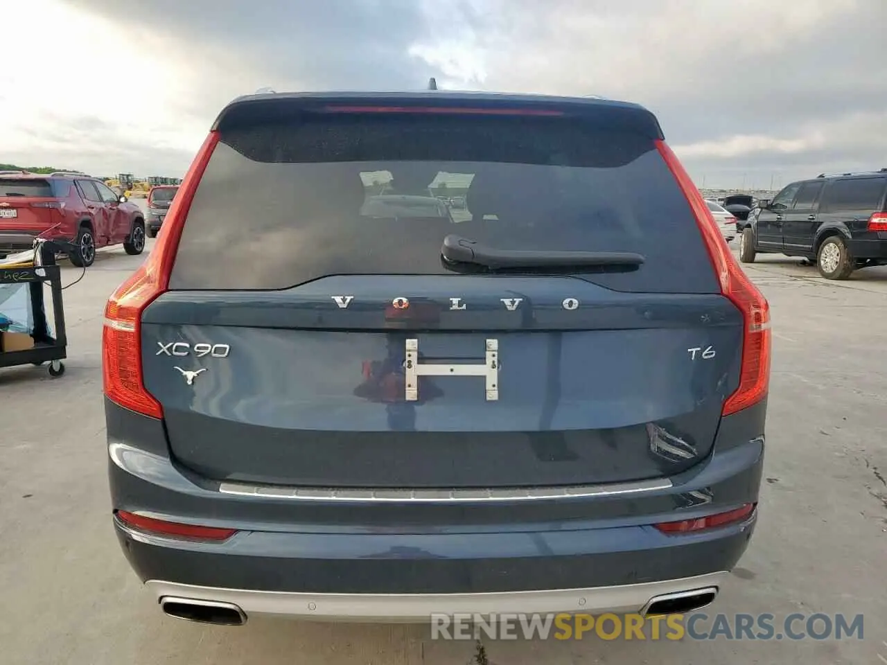 6 Photograph of a damaged car YV4A22PK7L1581431 VOLVO XC90 2020