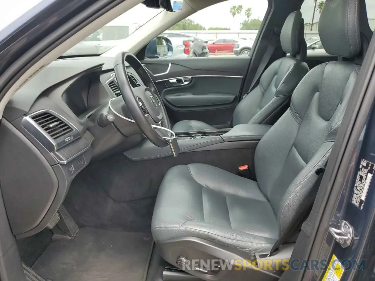 7 Photograph of a damaged car YV4A22PK8L1559714 VOLVO XC90 2020