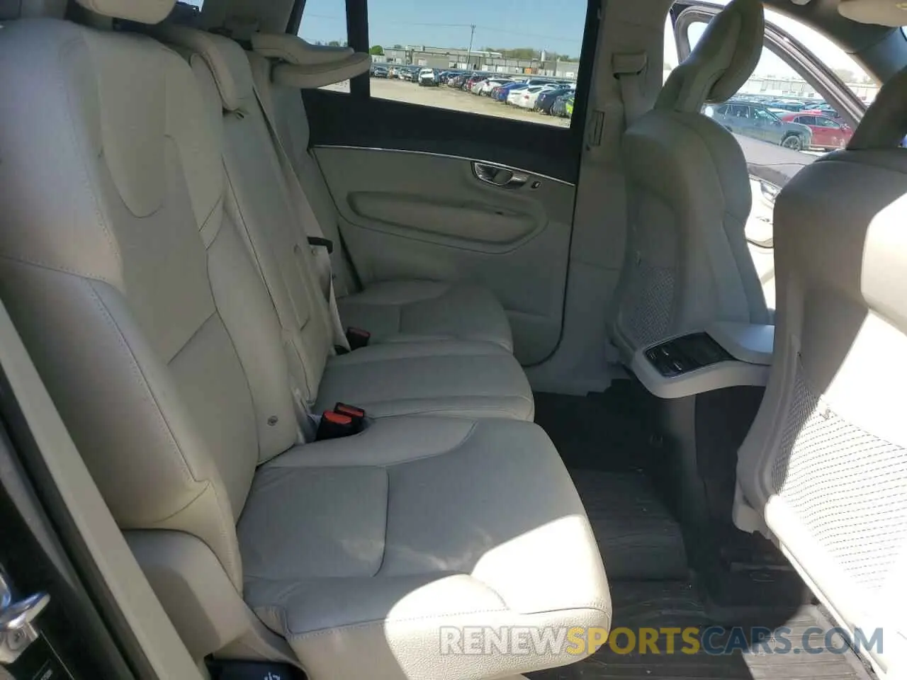 11 Photograph of a damaged car YV4A22PK8L1575086 VOLVO XC90 2020