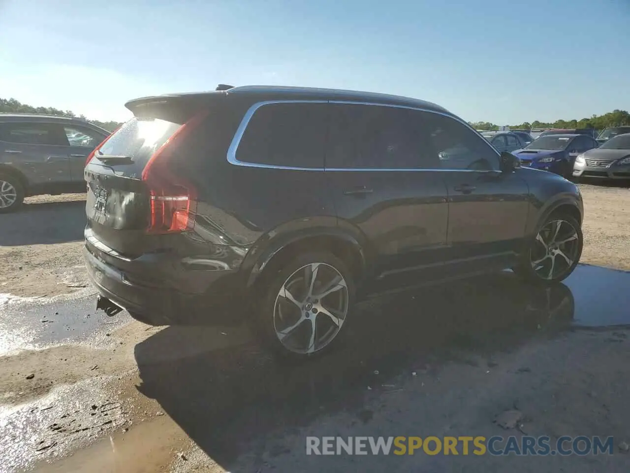 3 Photograph of a damaged car YV4A22PK8L1624447 VOLVO XC90 2020