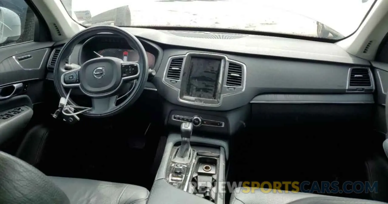 8 Photograph of a damaged car YV4A22PK9L1618947 VOLVO XC90 2020