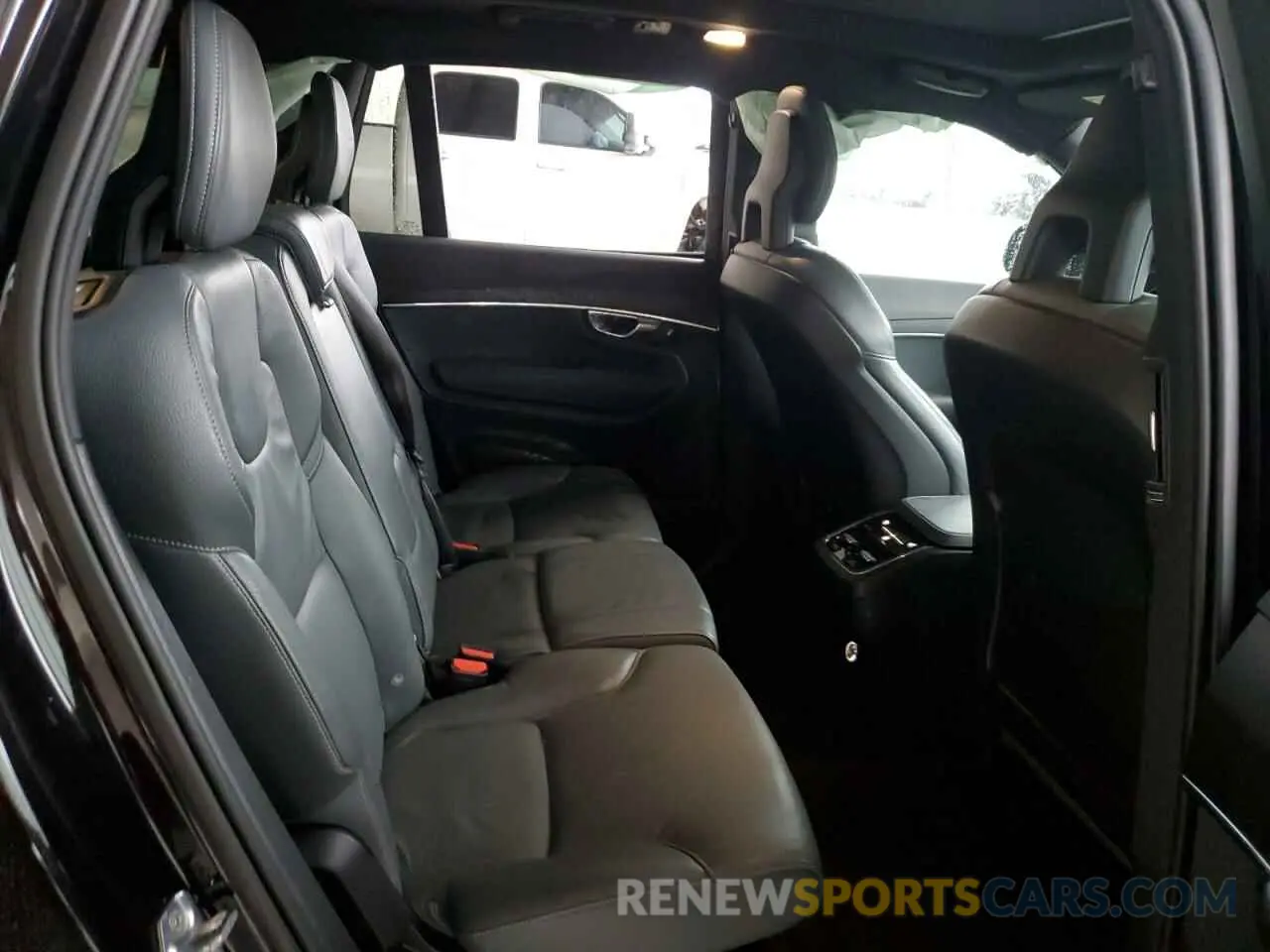 10 Photograph of a damaged car YV4A22PKXL1617712 VOLVO XC90 2020